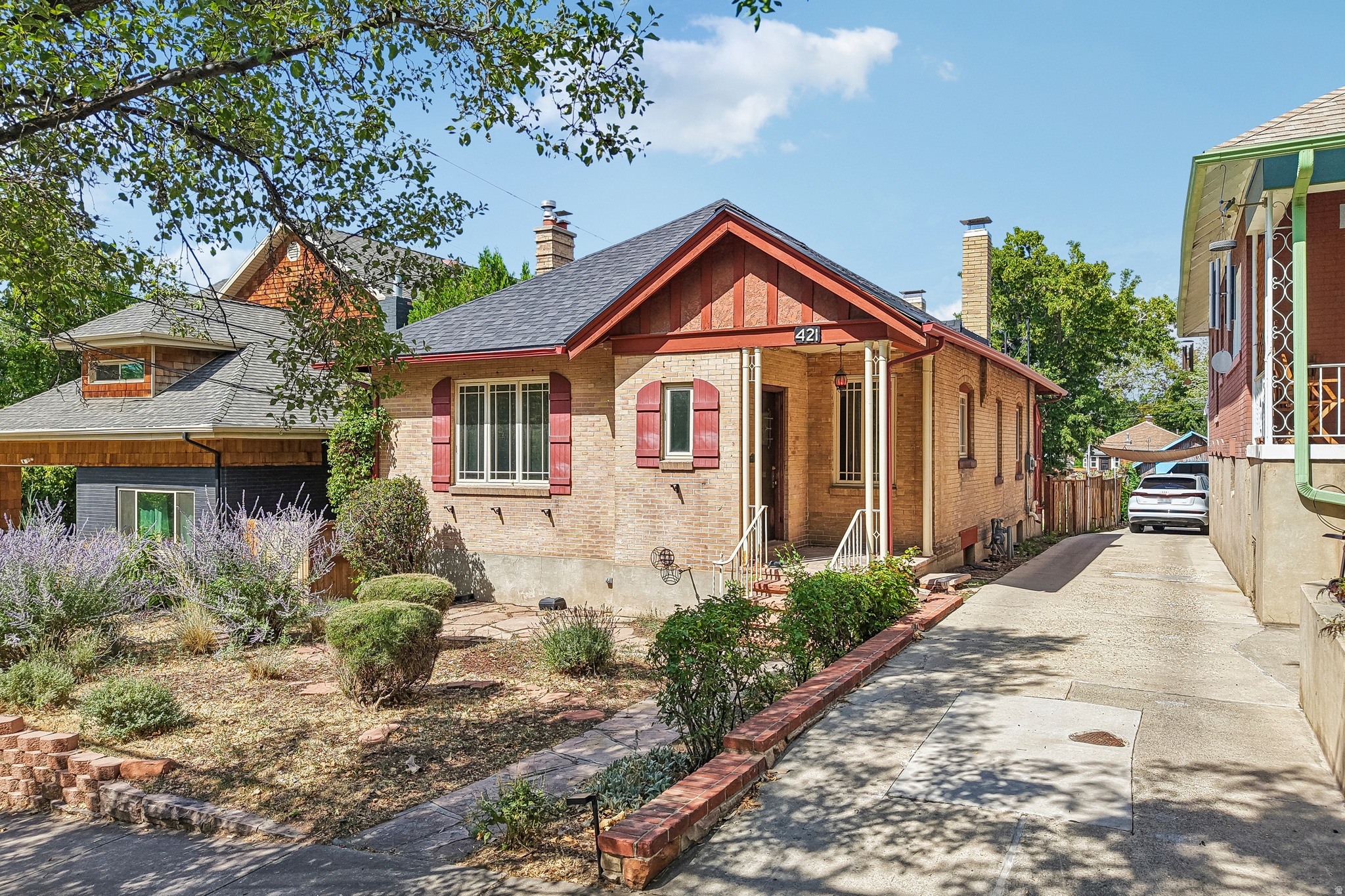 main property photo 40