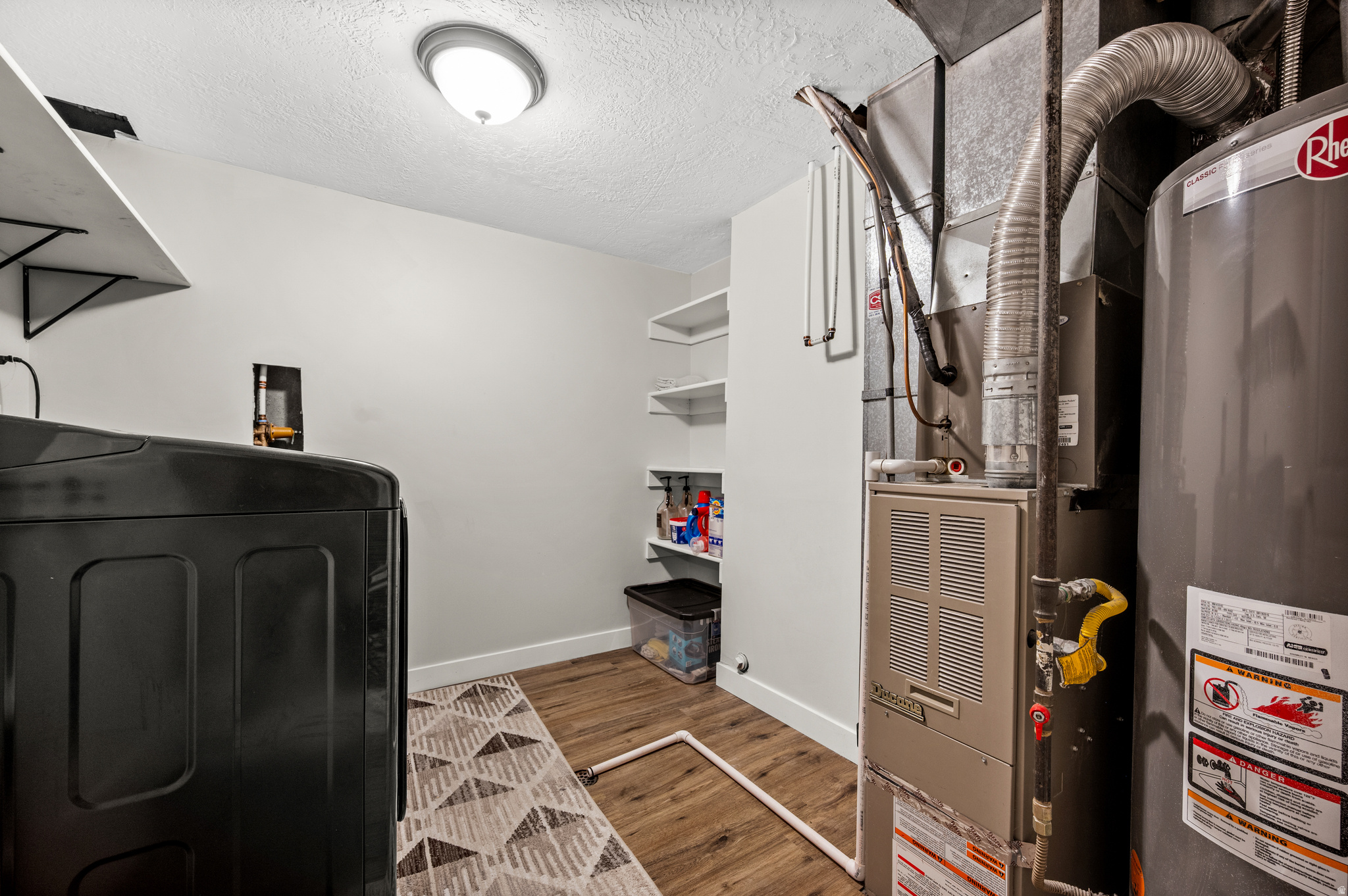 main property photo 11