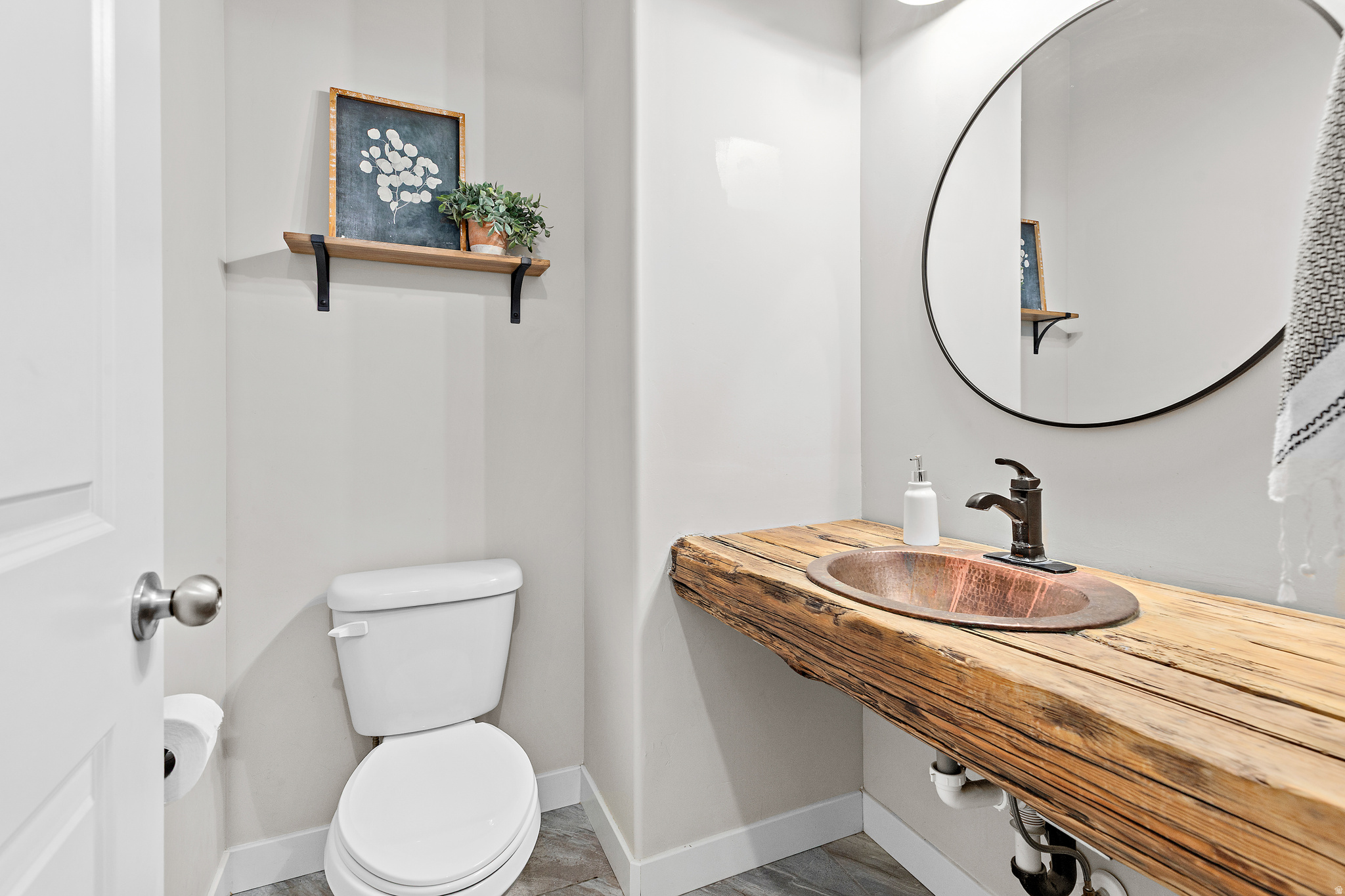 main property photo 12