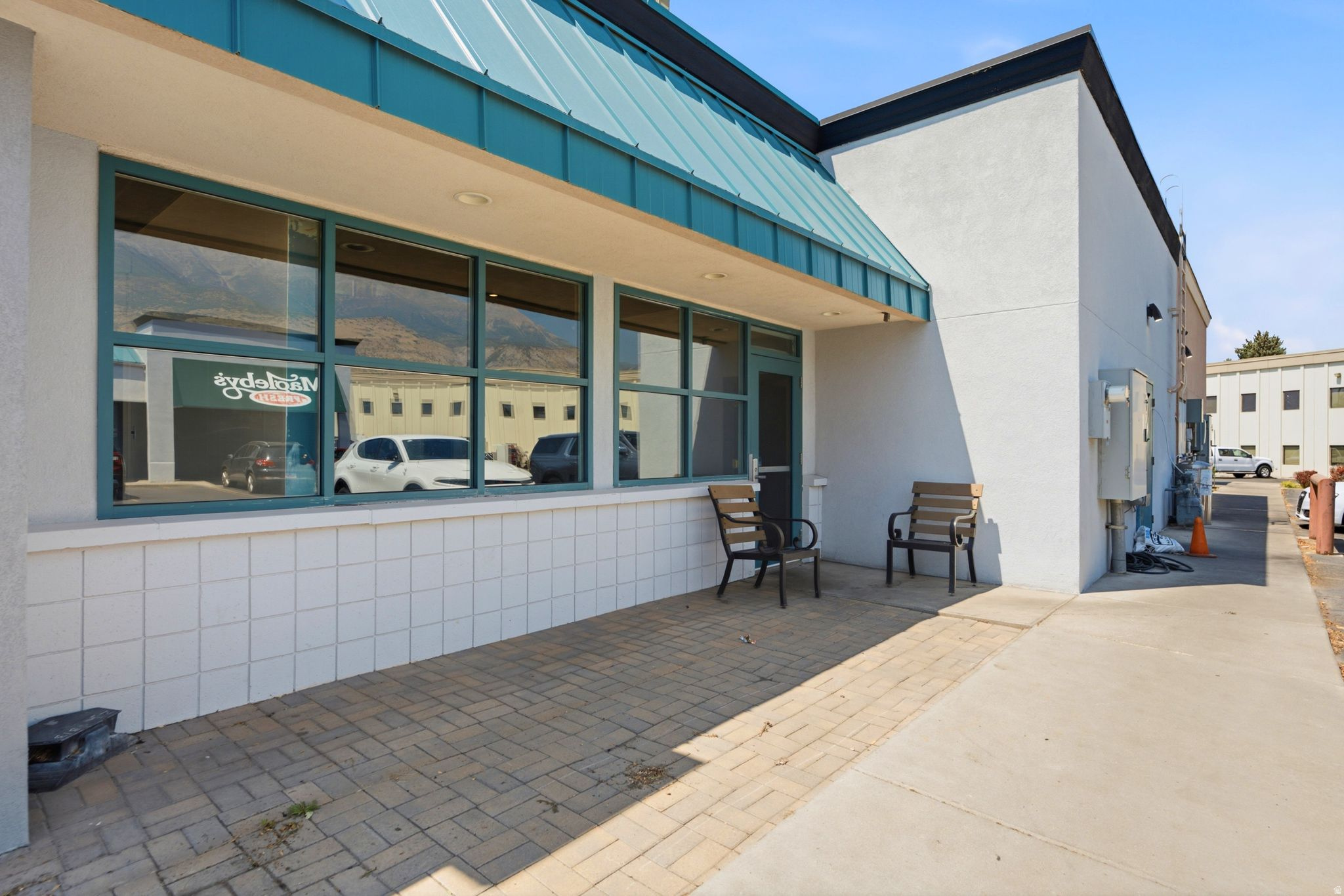 main property photo 17