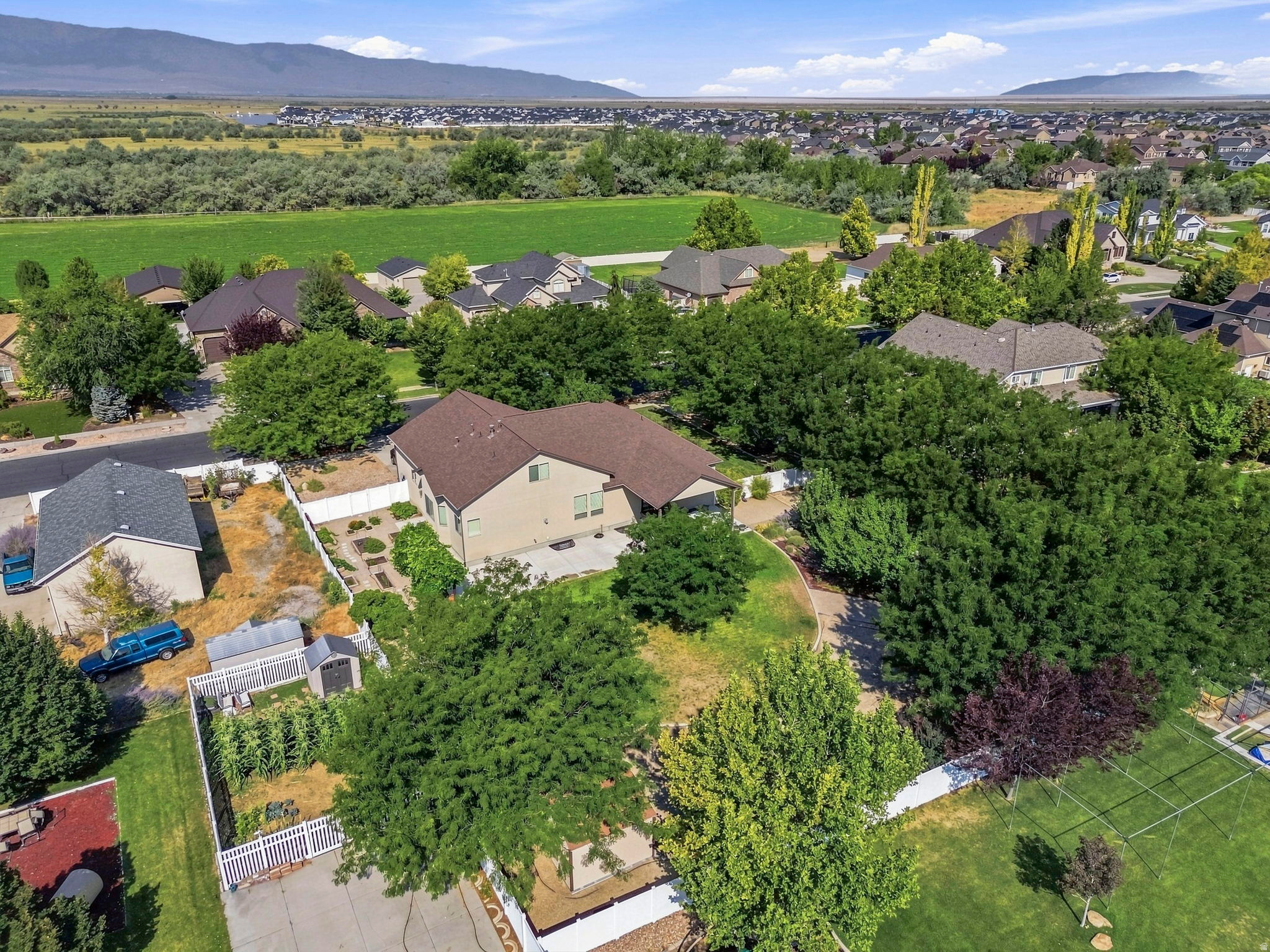 main property photo 51