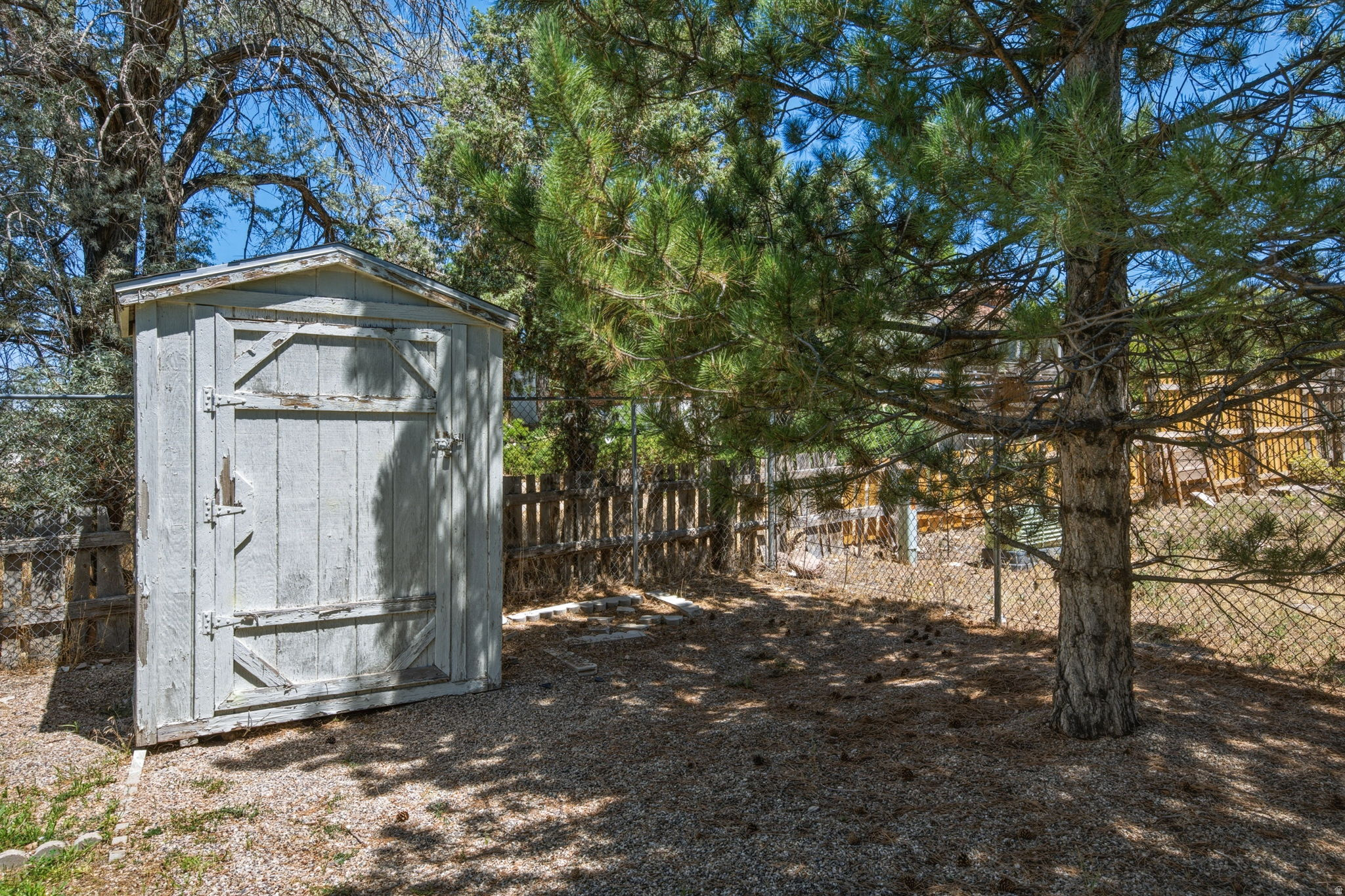main property photo 19