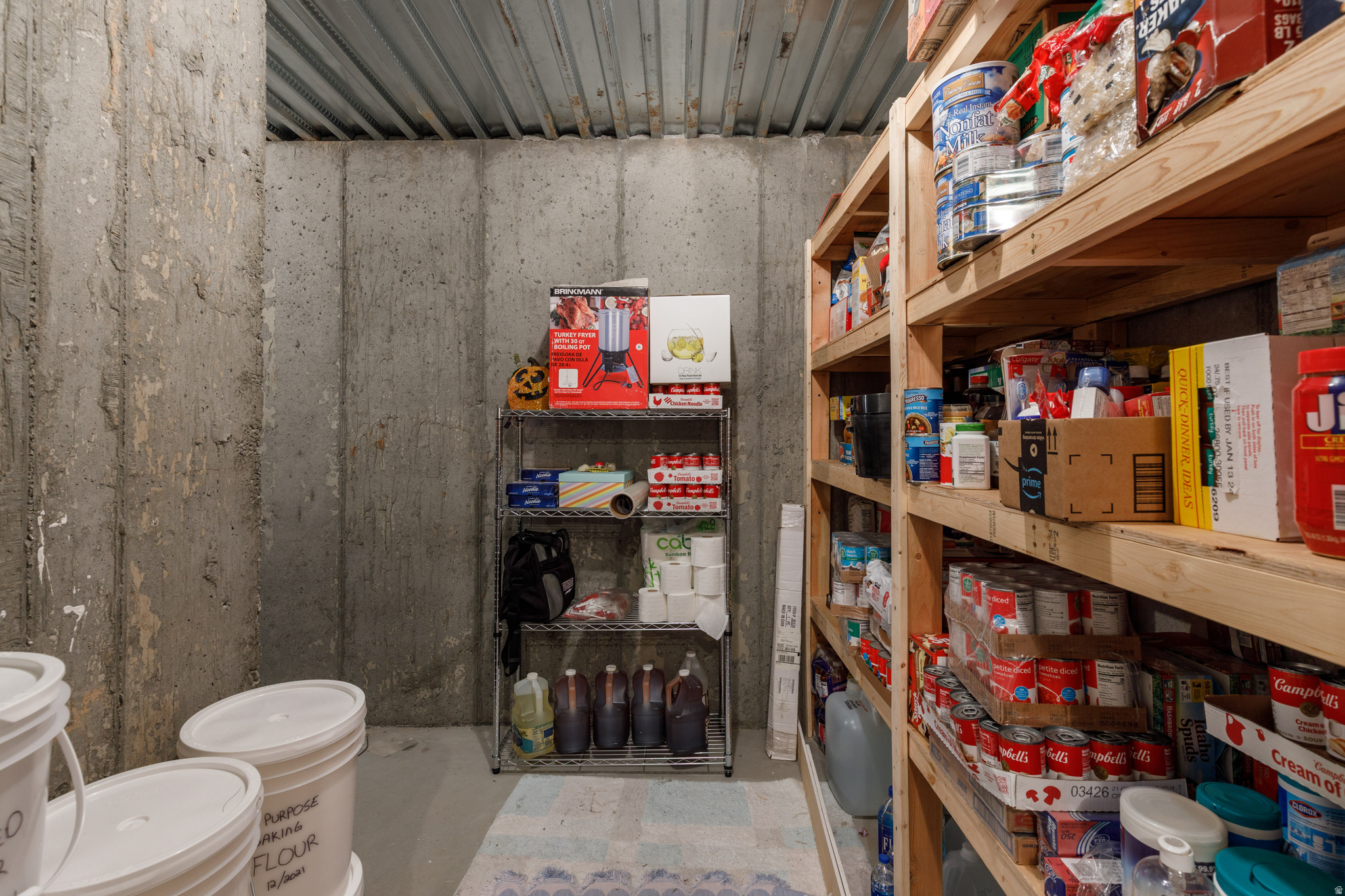 main property photo 32