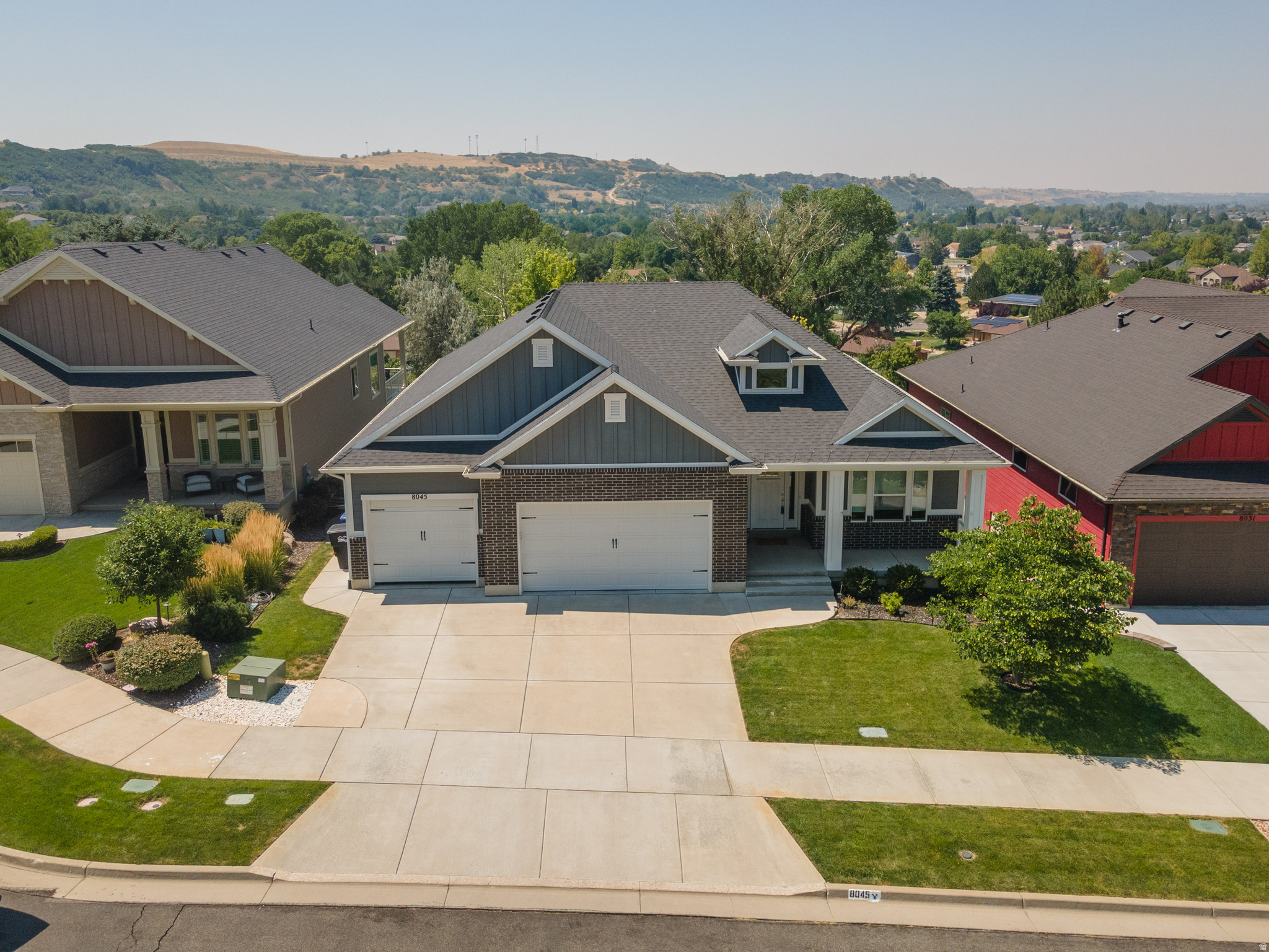 main property photo 45