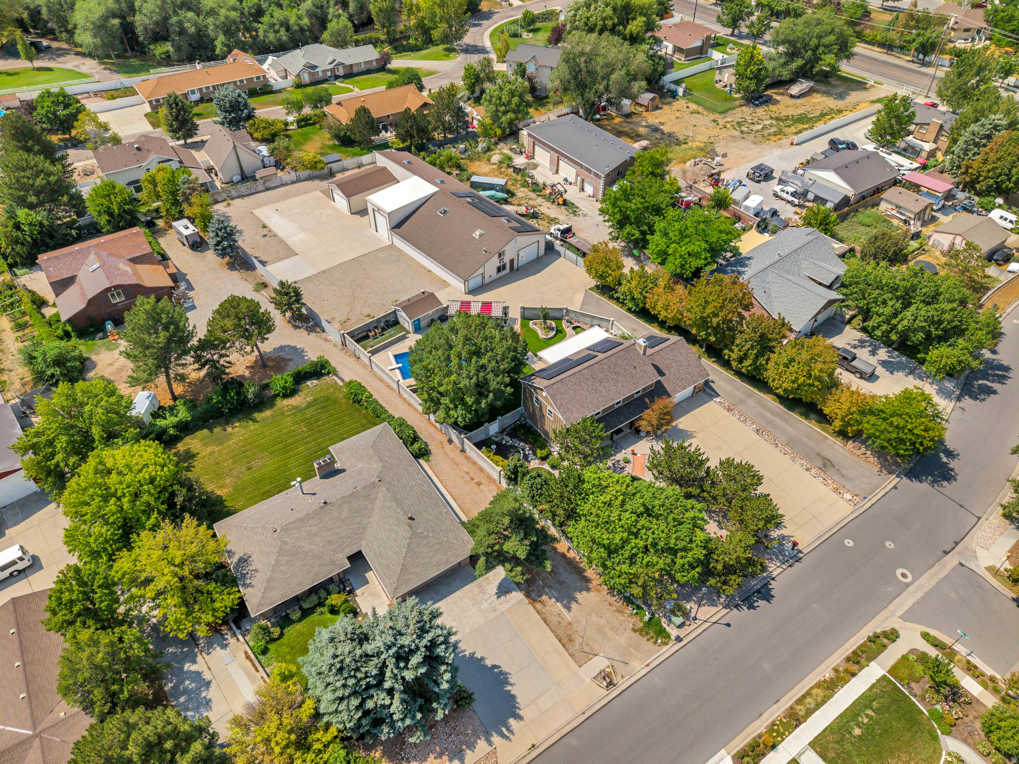 main property photo 116
