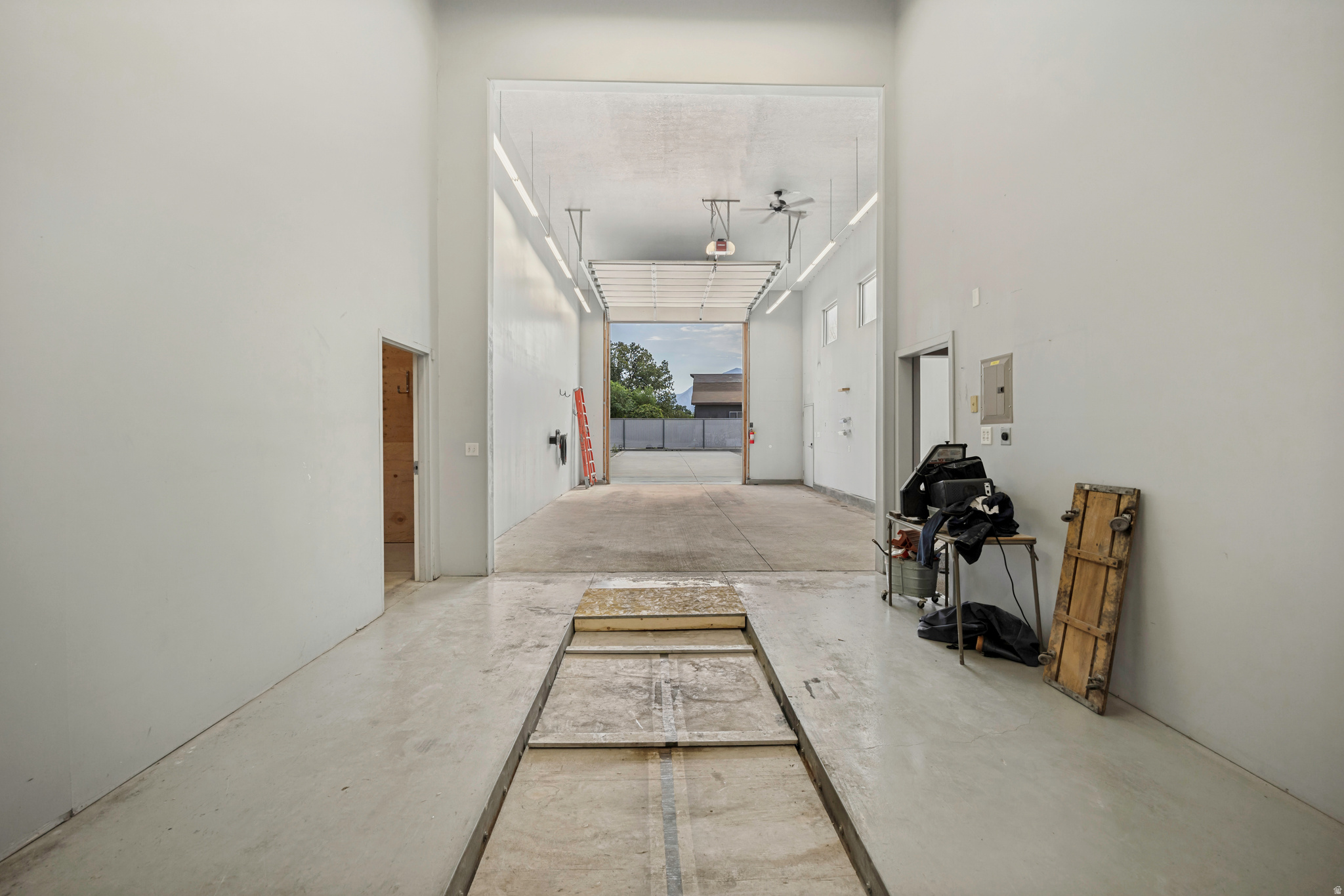 main property photo 89