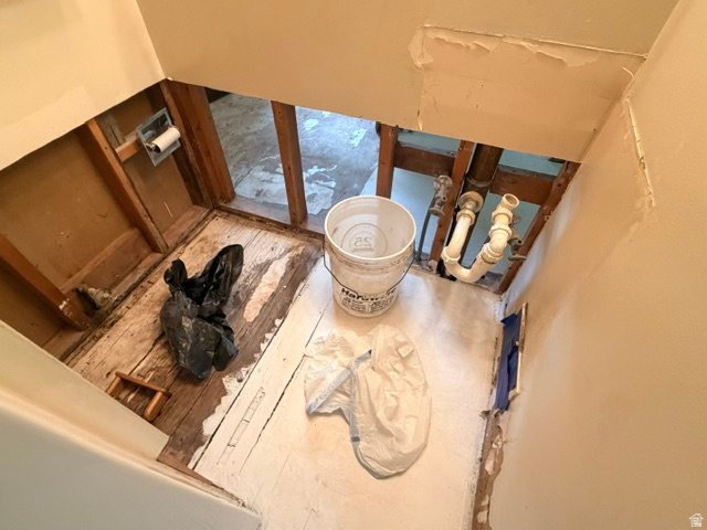 main property photo 32
