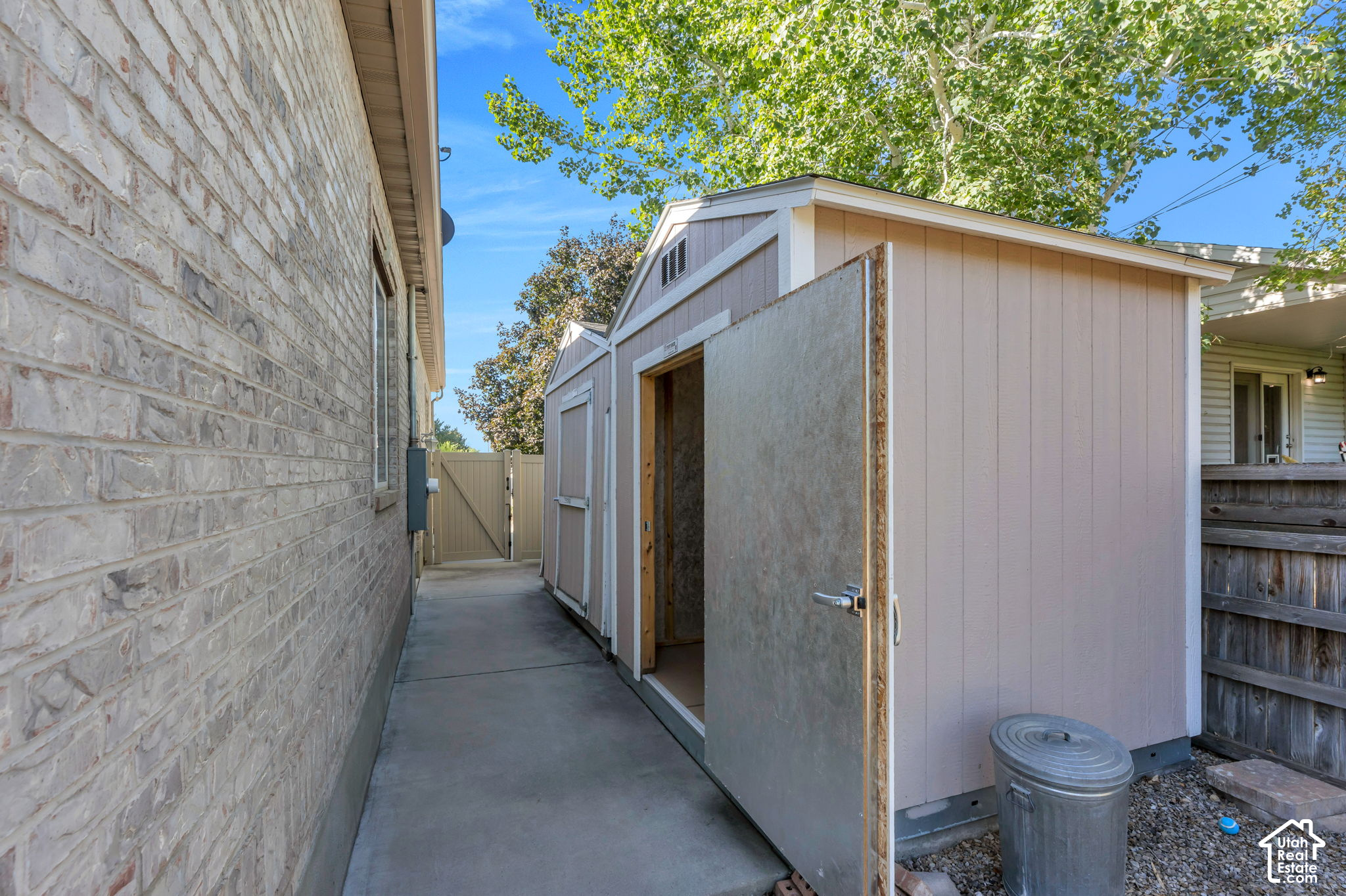 main property photo 46