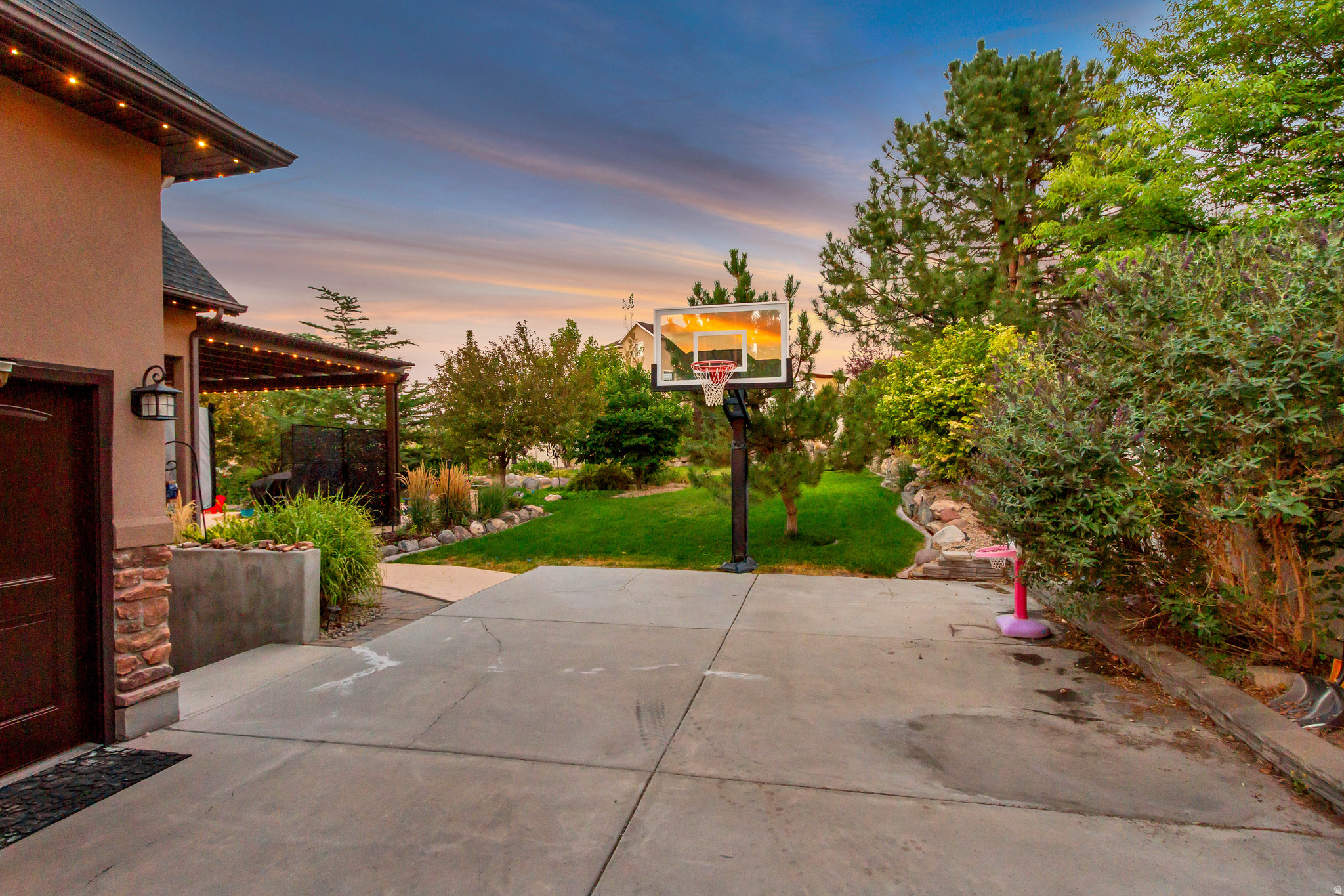 main property photo 74