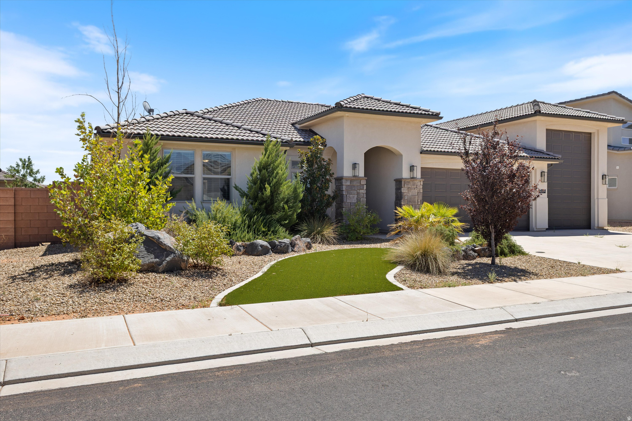 main property photo 45