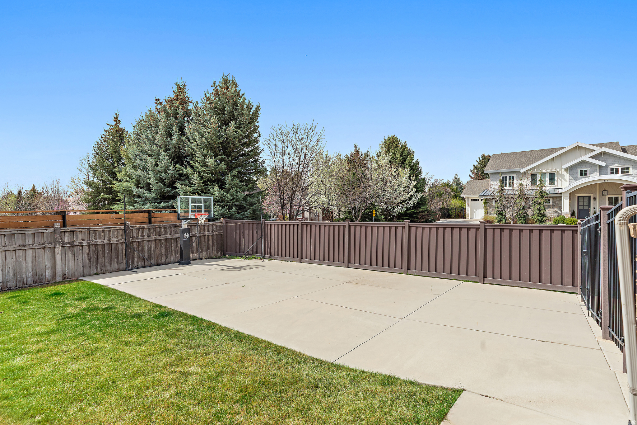 main property photo 60