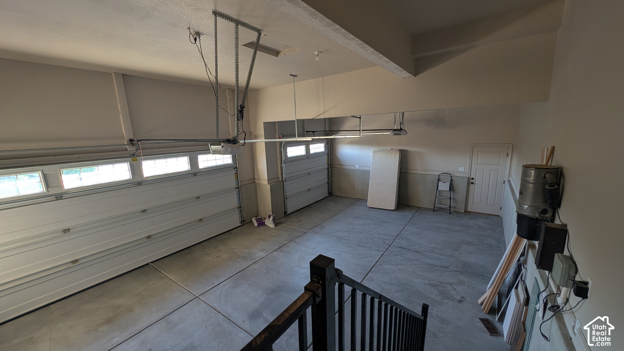main property photo 60