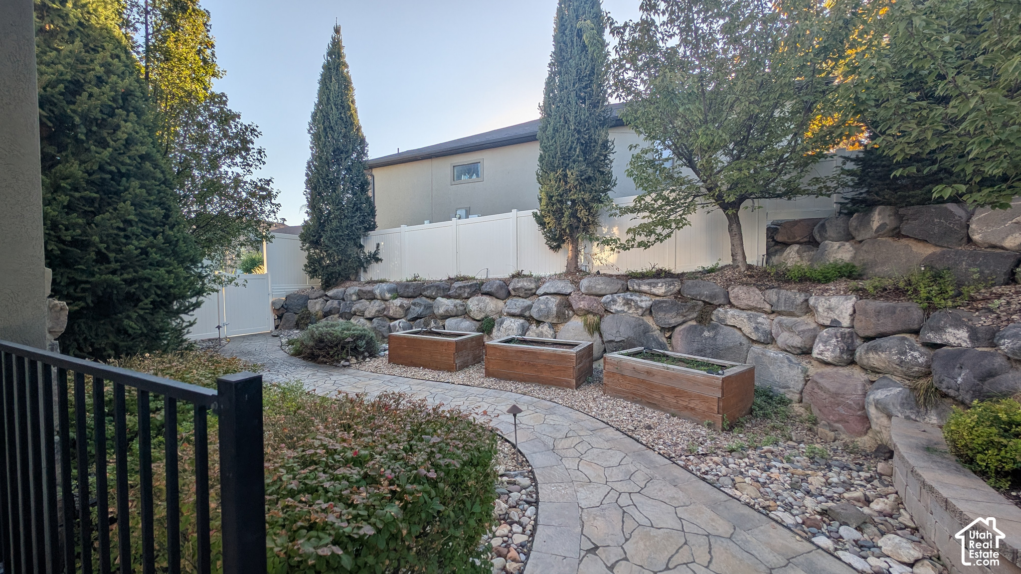 main property photo 66