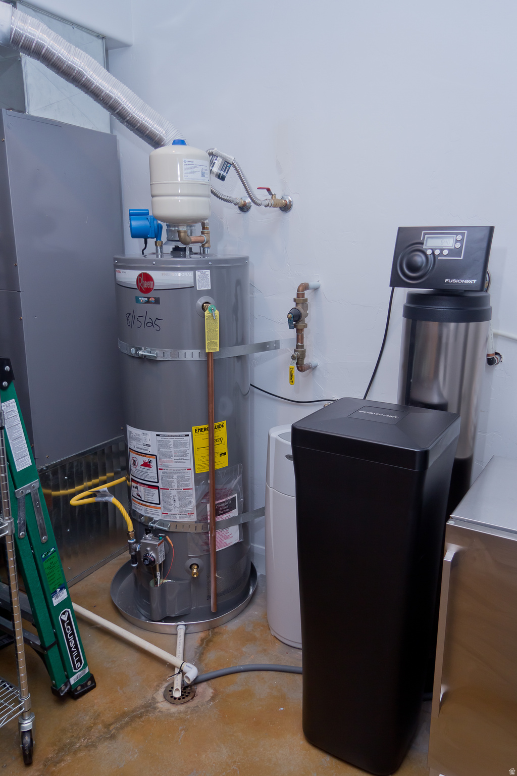 main property photo 50