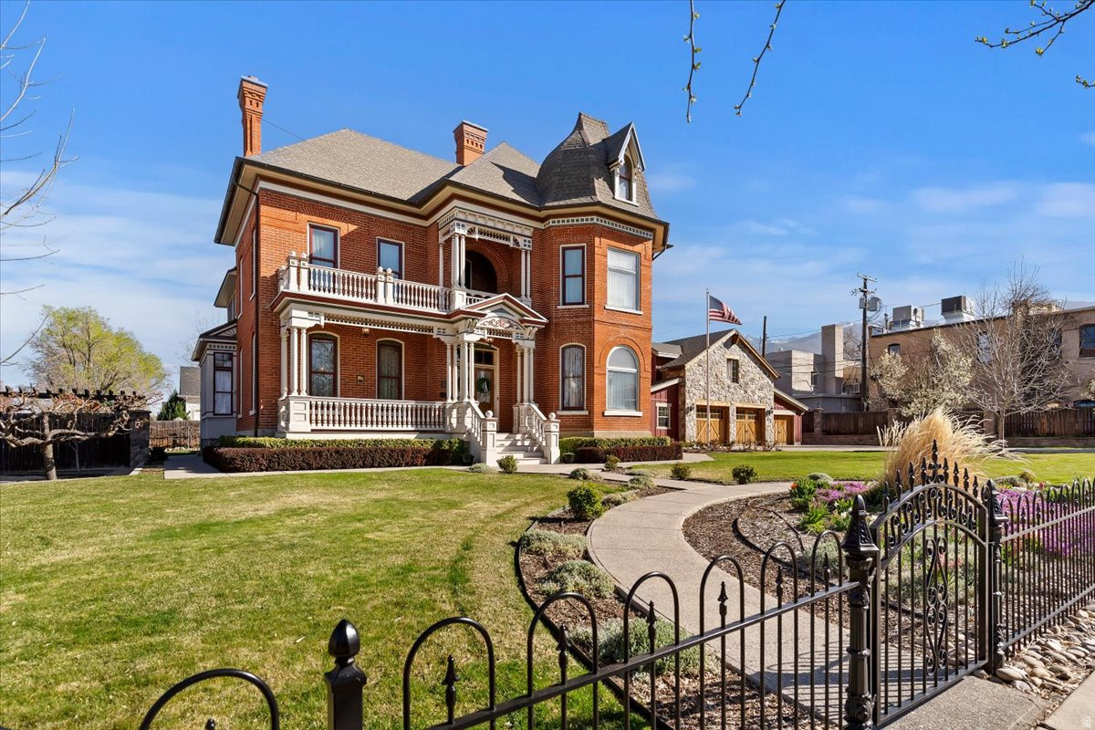main property photo 2
