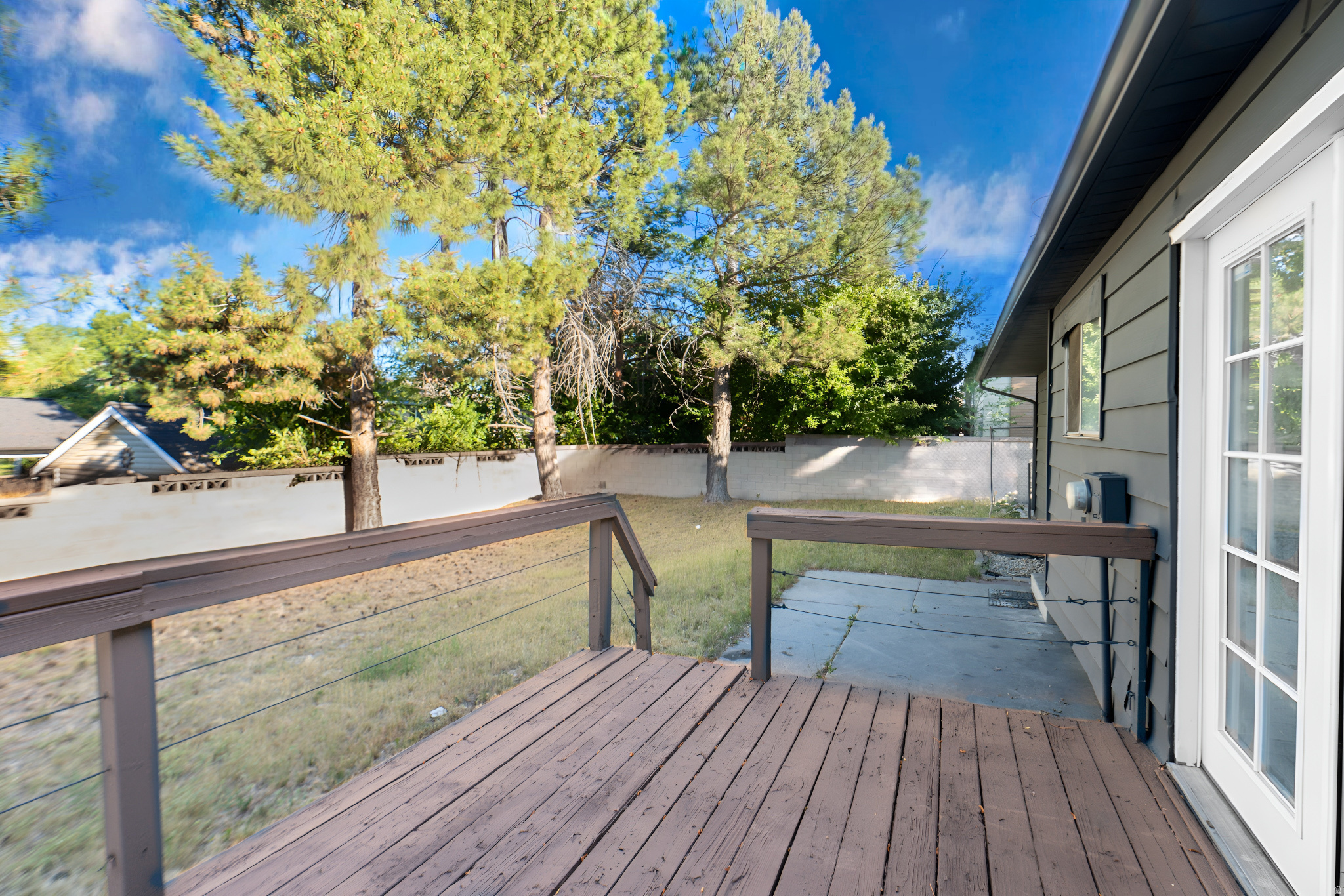 main property photo 27