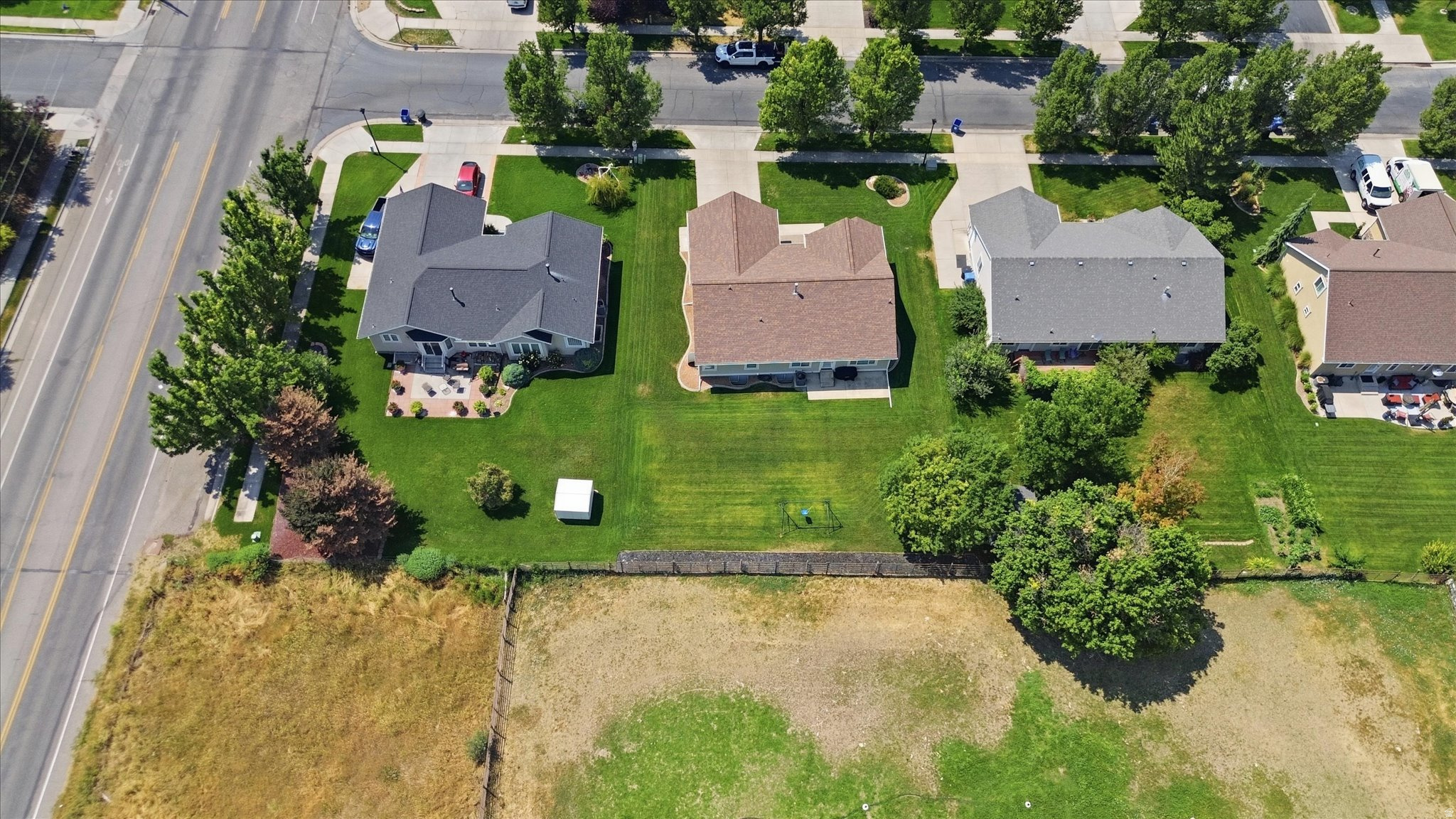 main property photo 43