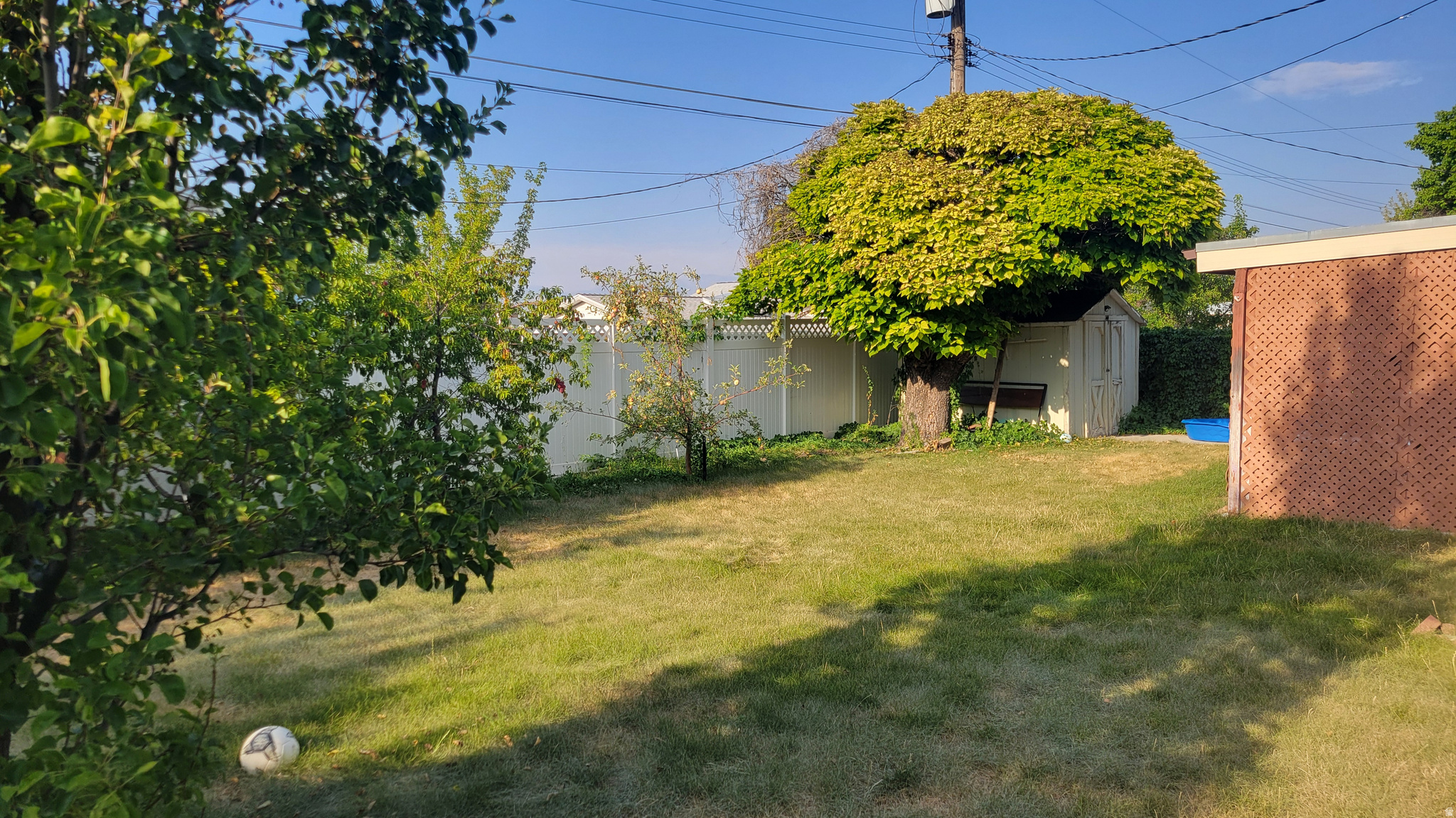main property photo 18