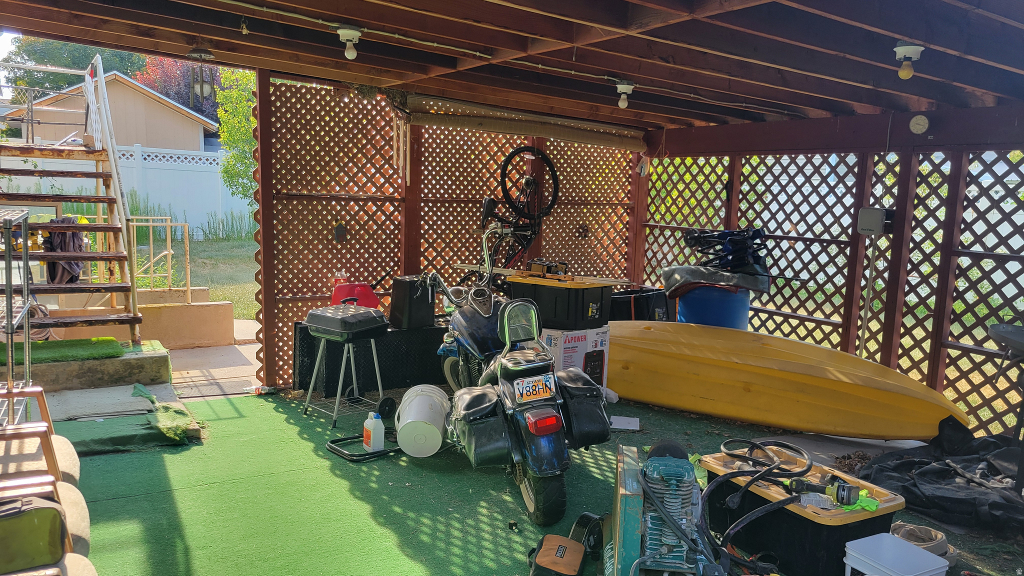main property photo 20