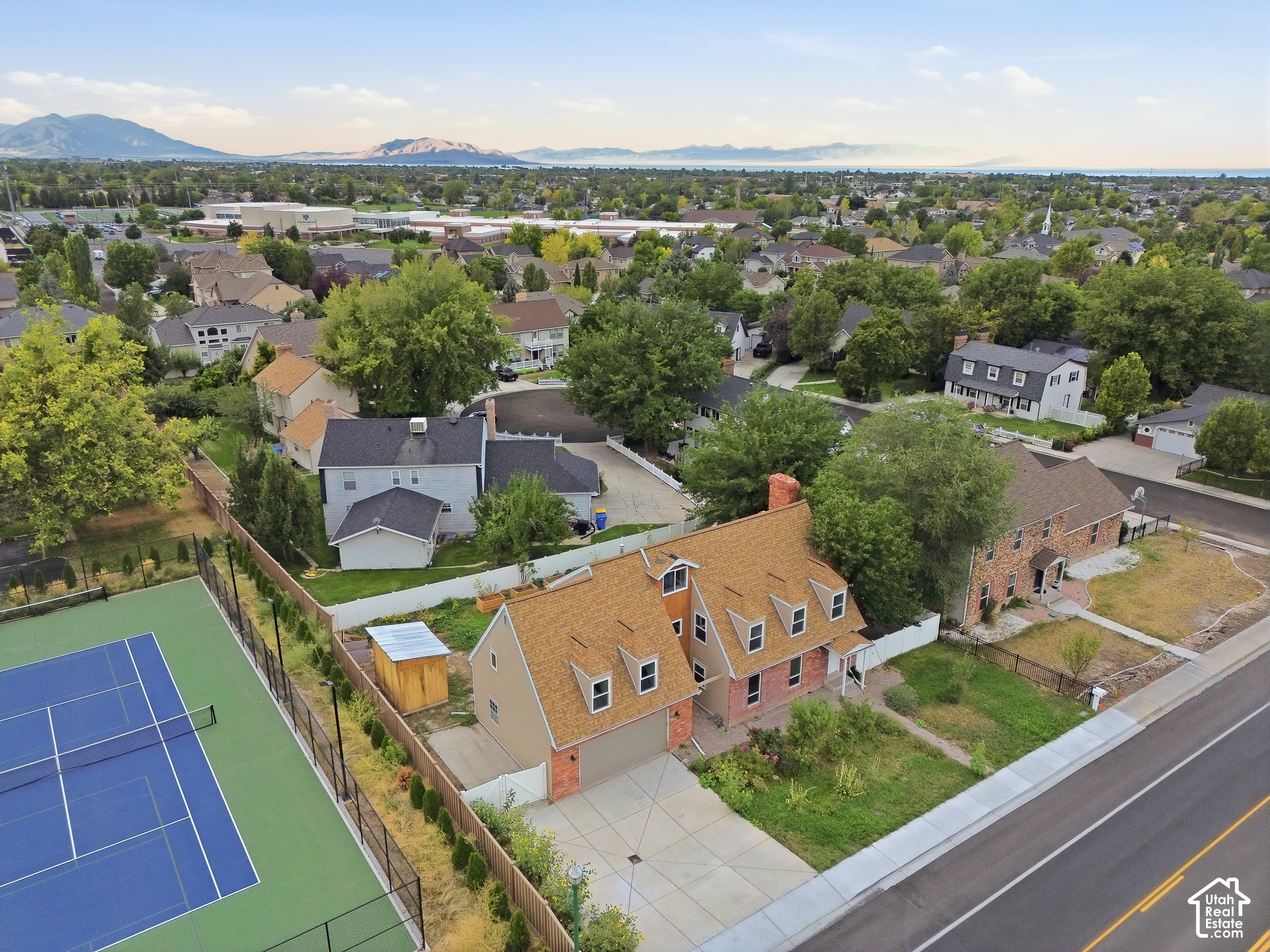 main property photo 74