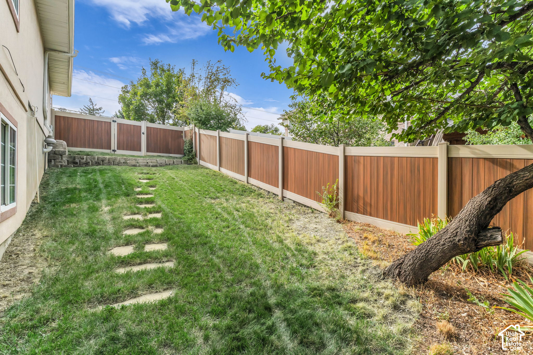 main property photo 73