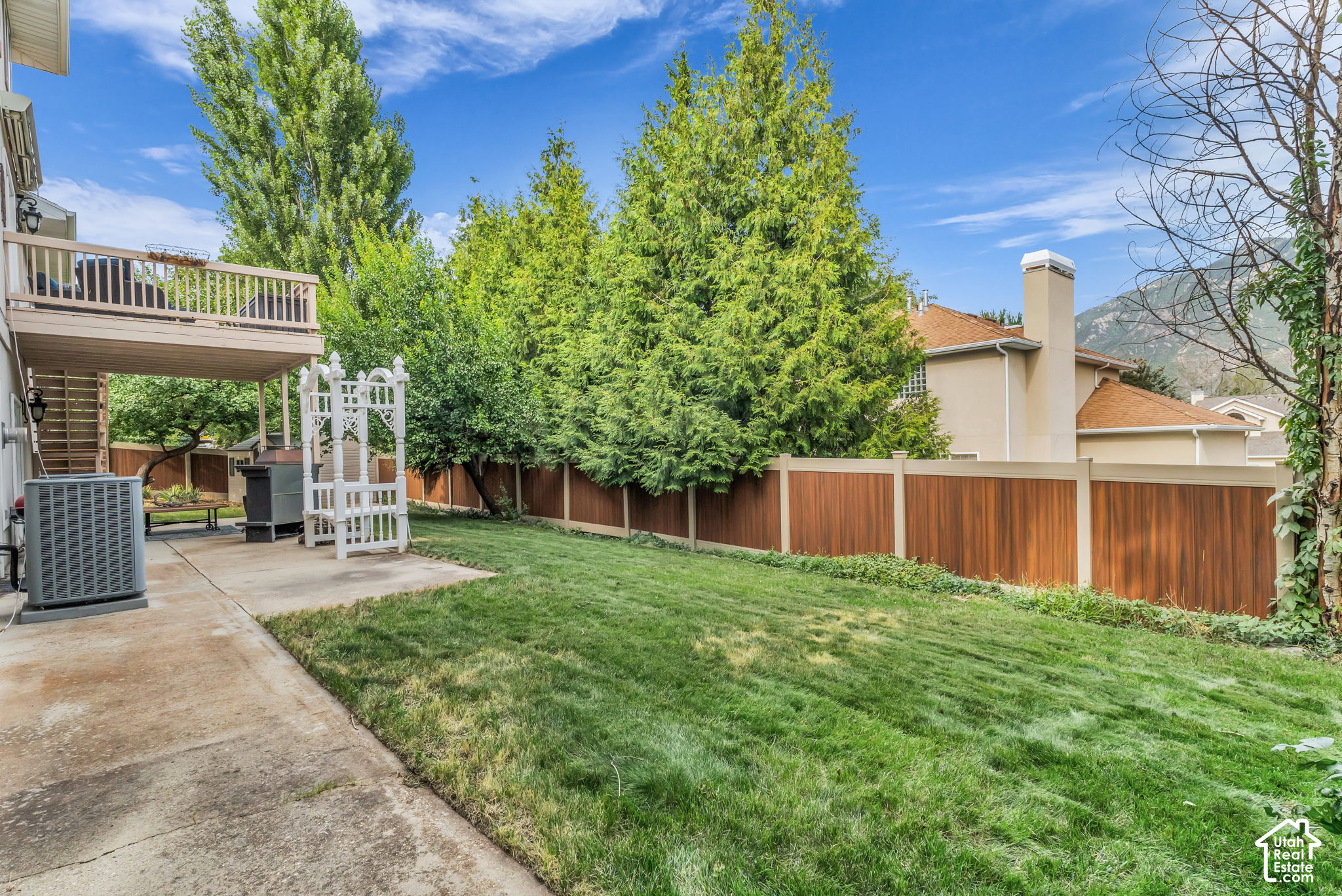 main property photo 75