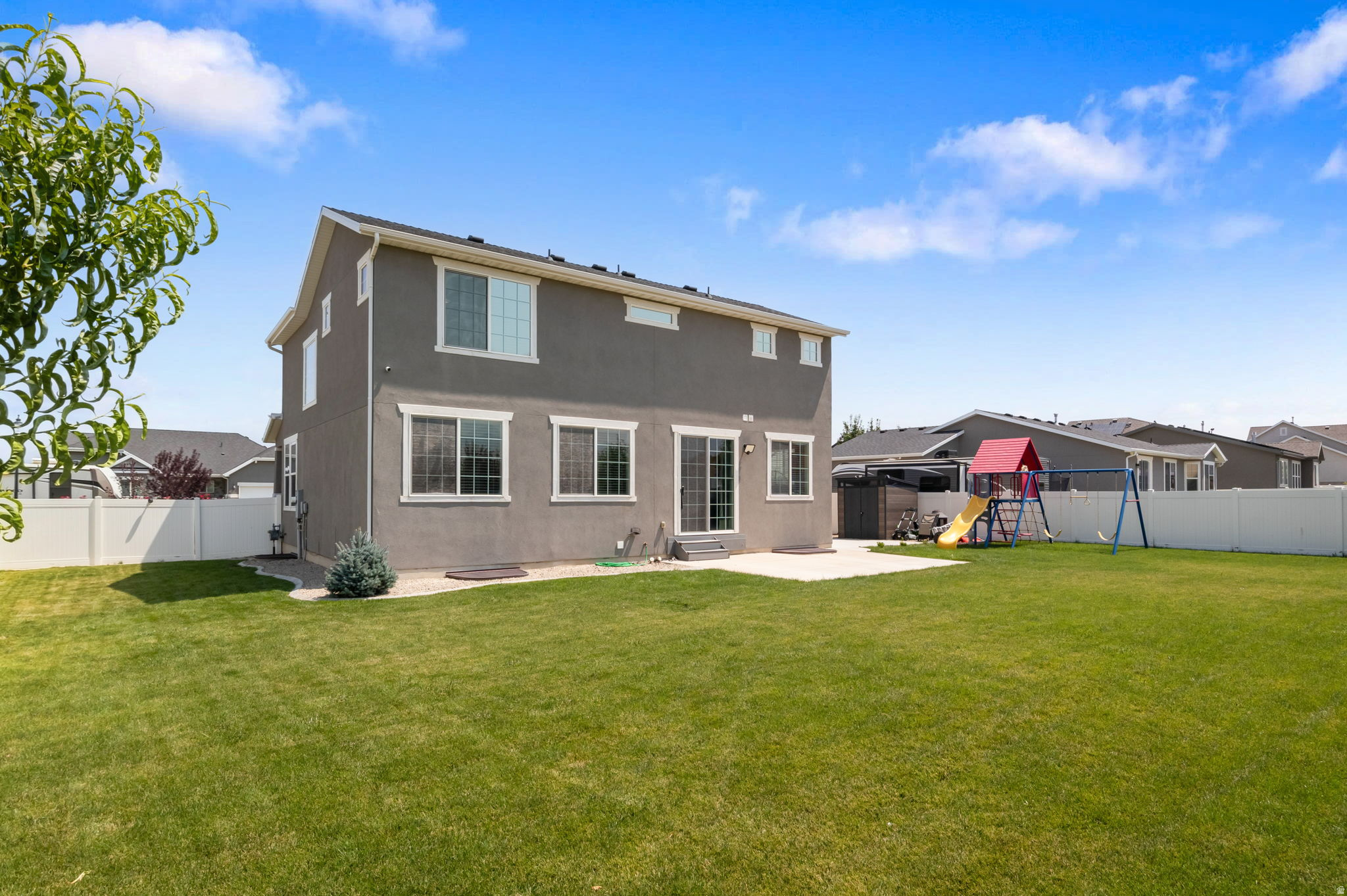main property photo 43