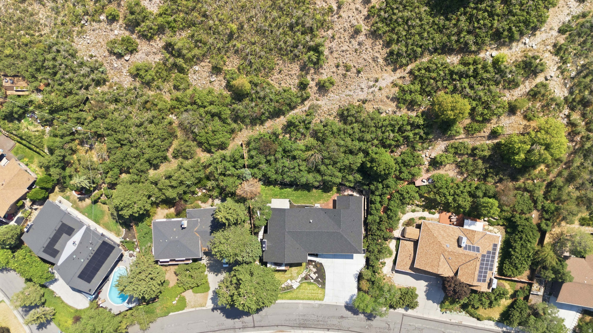 main property photo 65