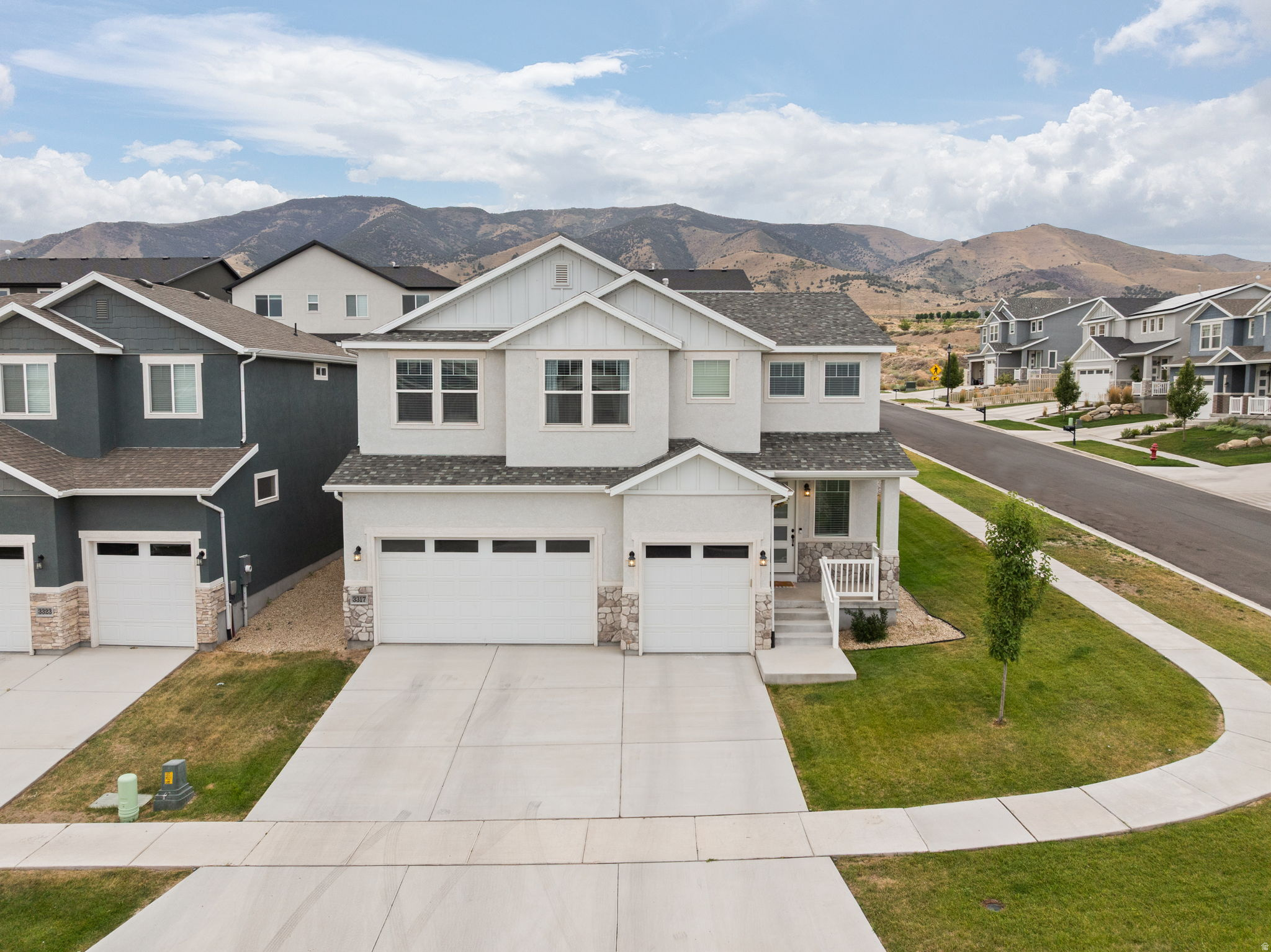 main property photo 32