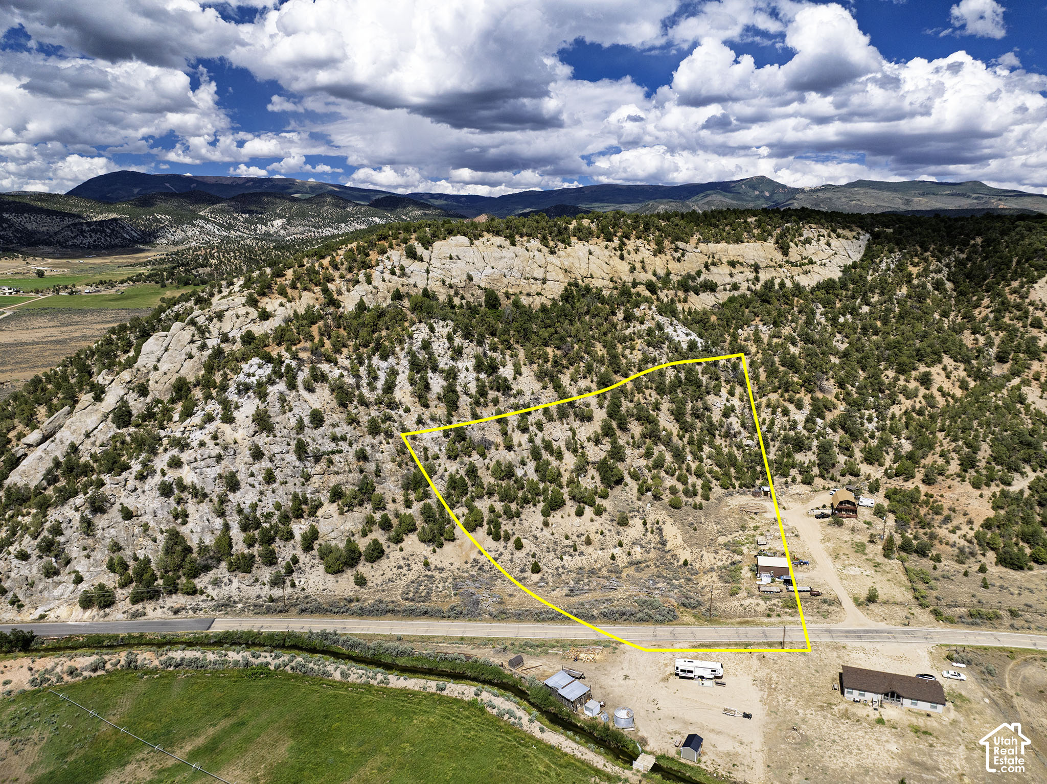 main property photo 2