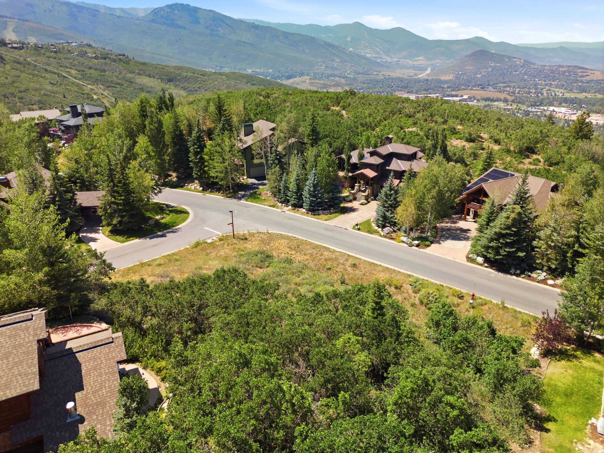 main property photo 7