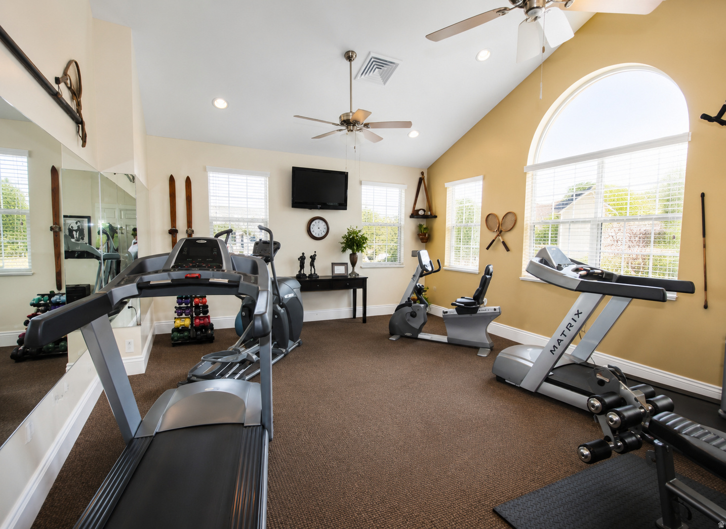 main property photo 67