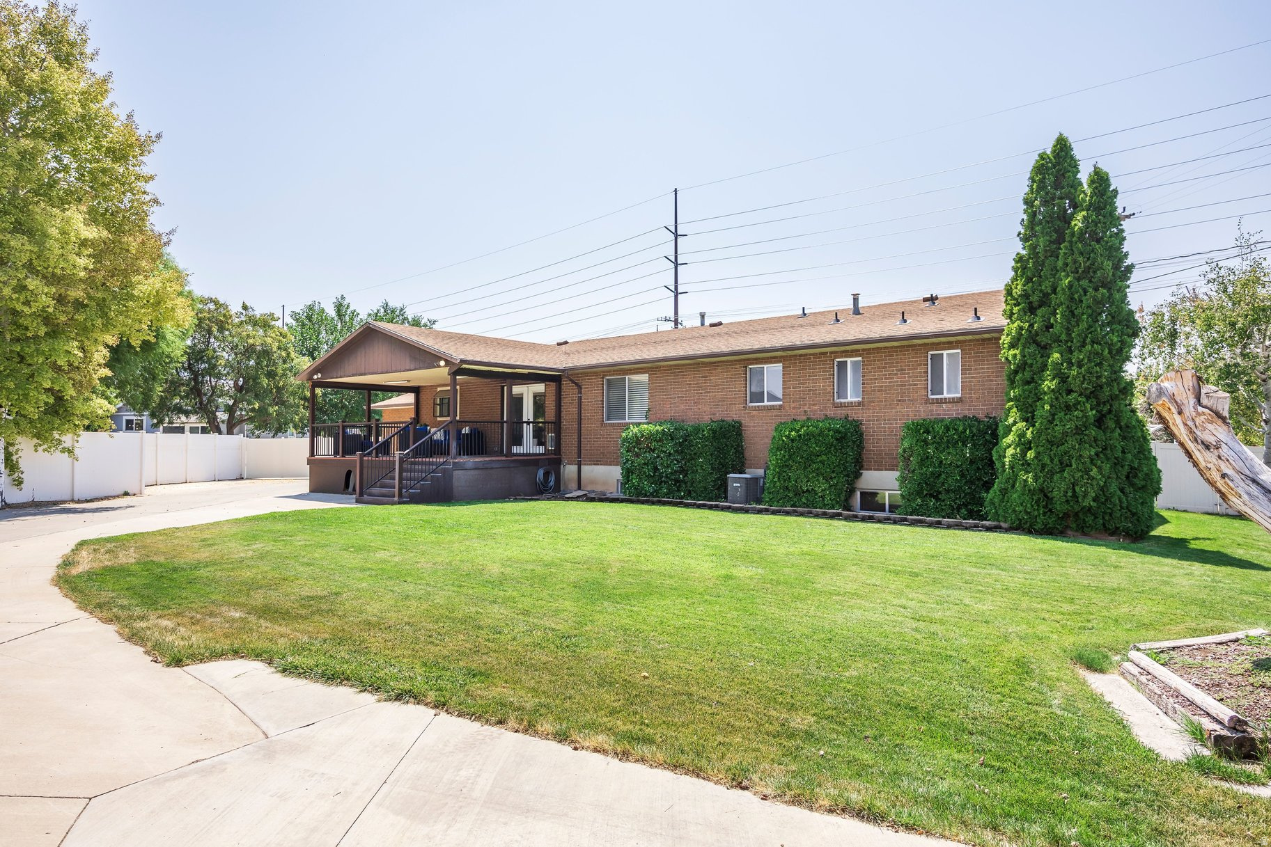 main property photo 39