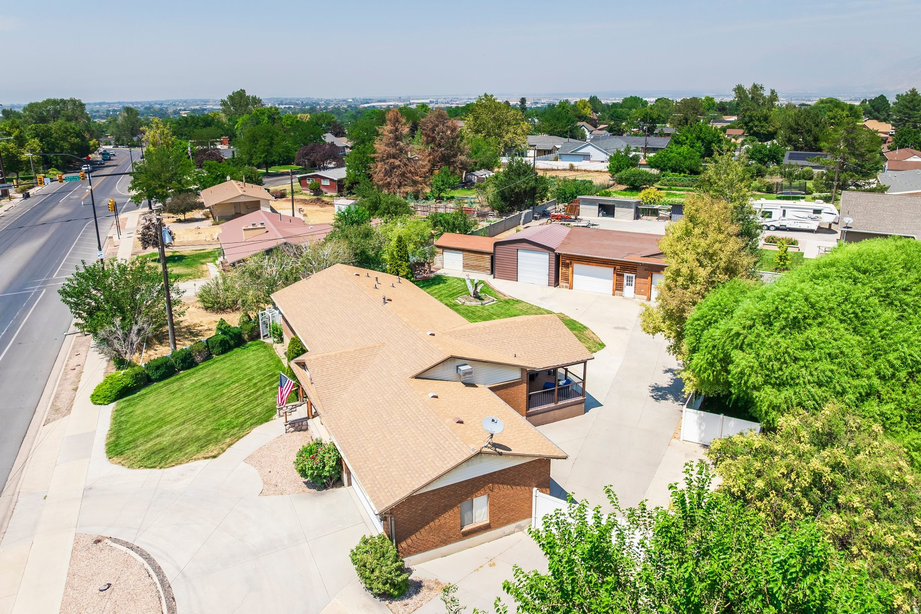 main property photo 45
