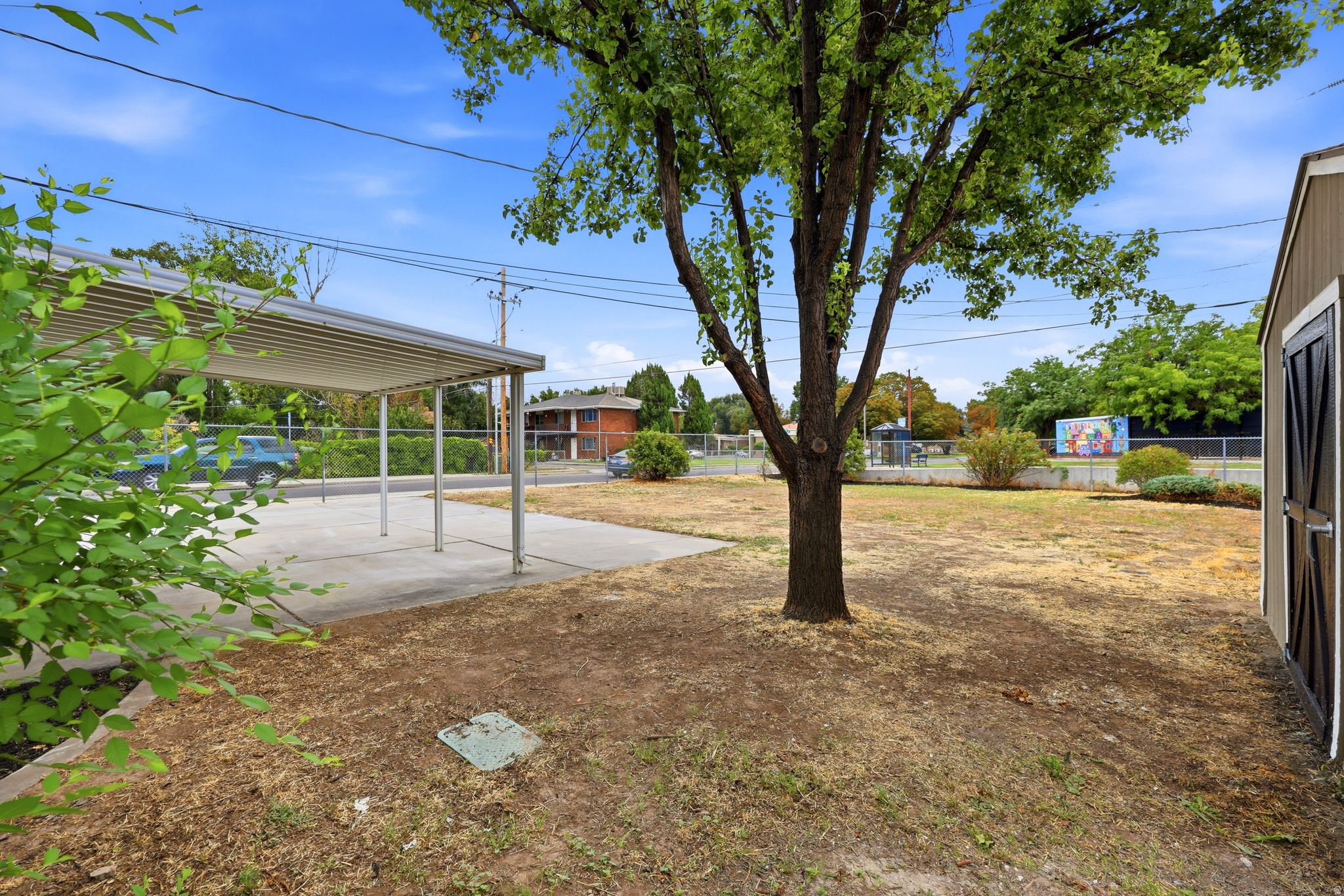main property photo 27