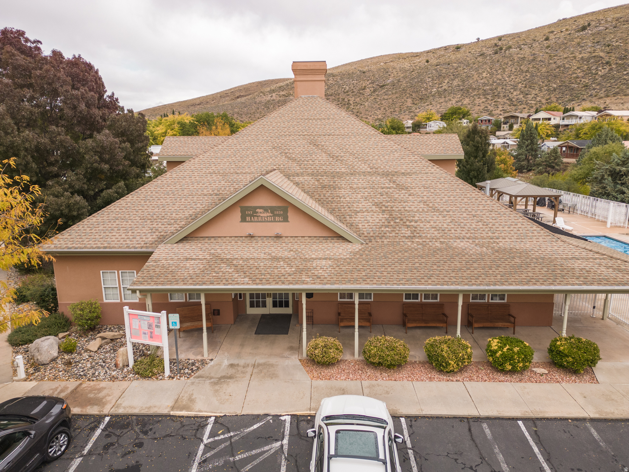 main property photo 31