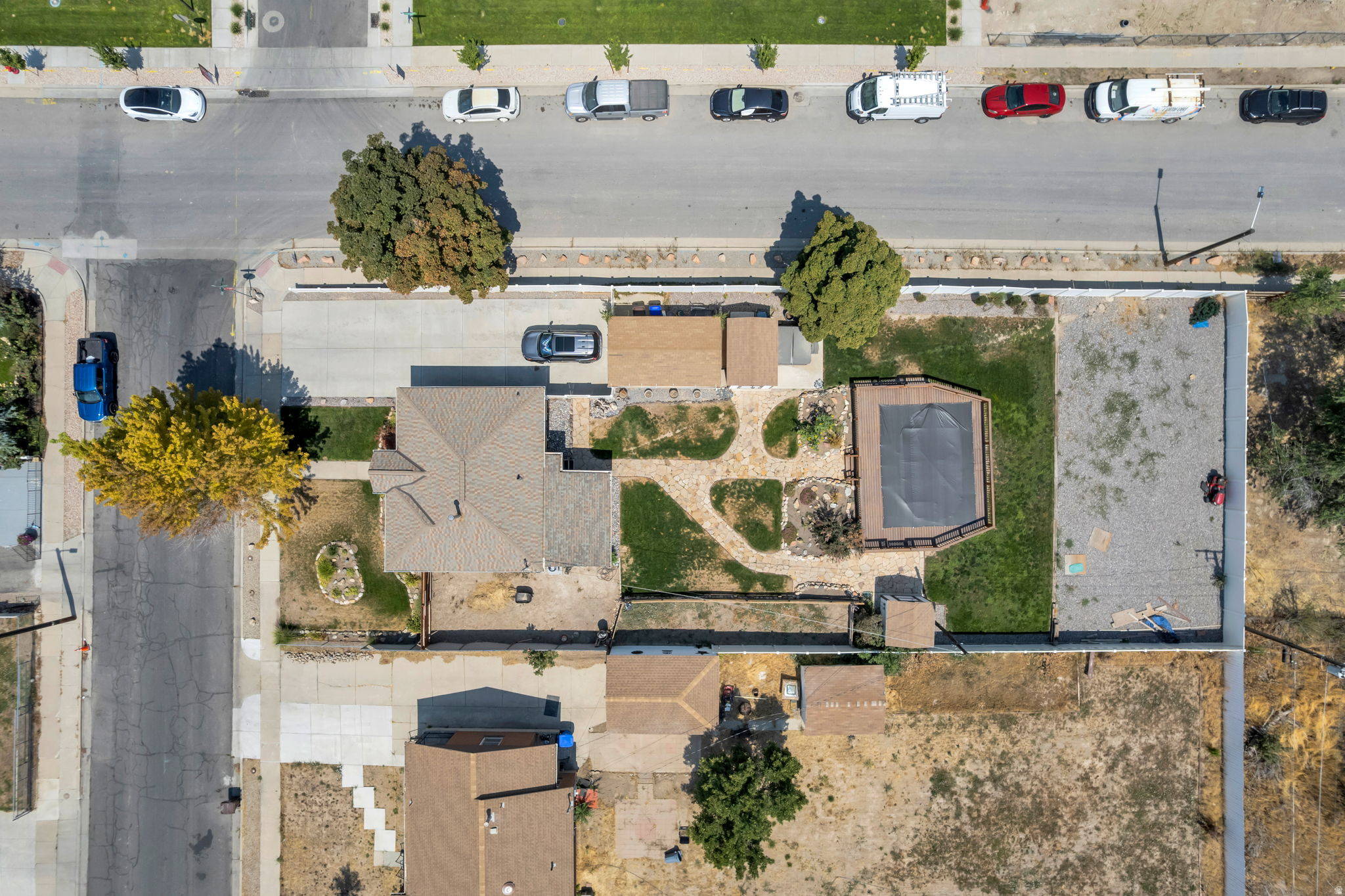 main property photo 39