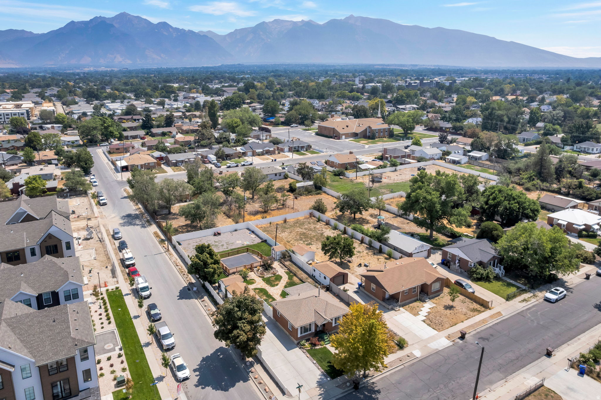 main property photo 4