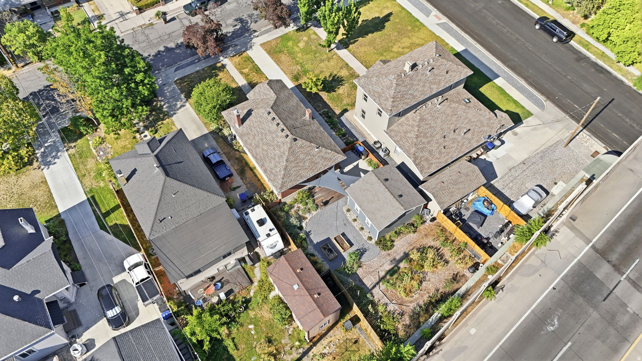 main property photo 24
