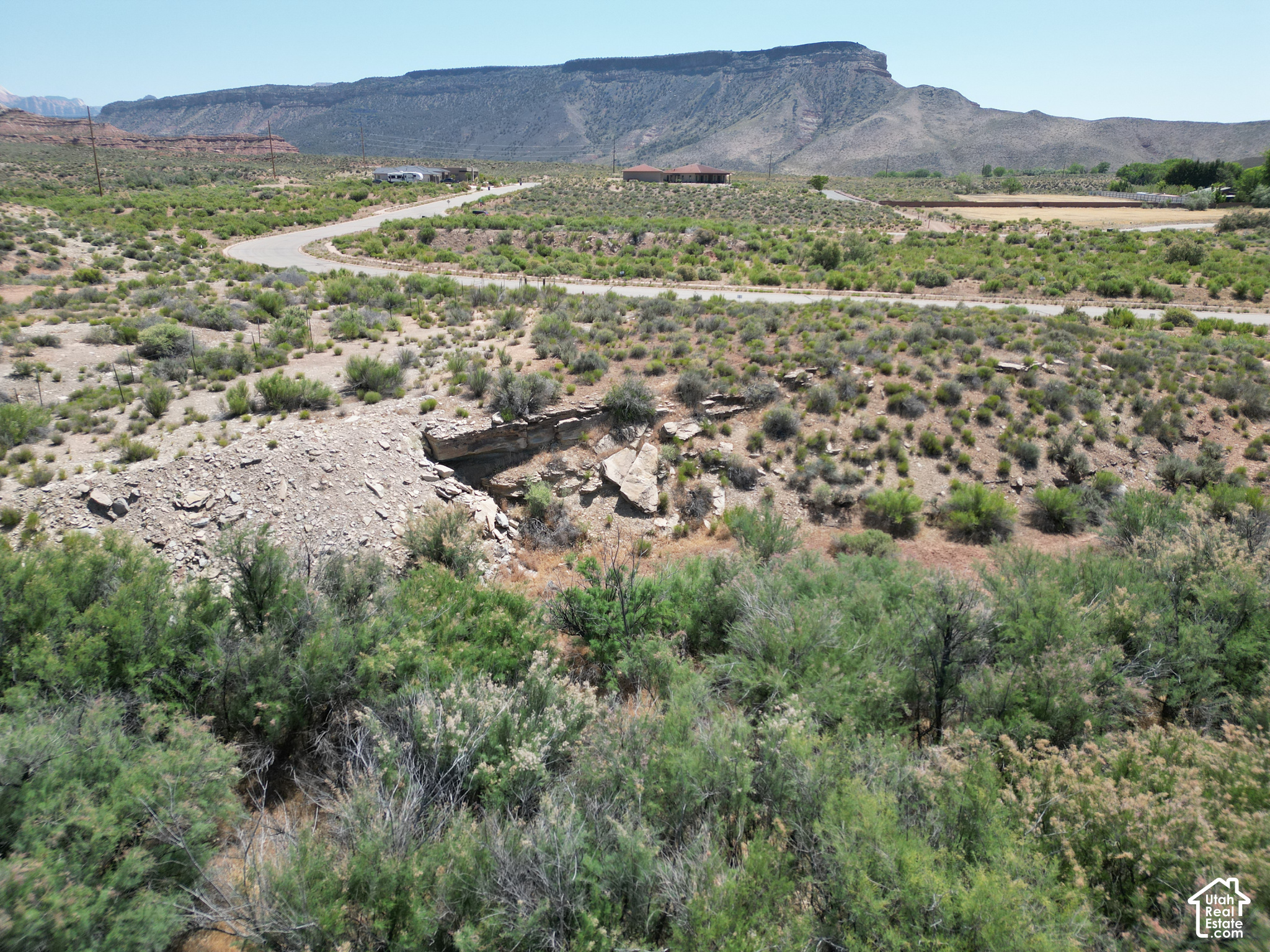 main property photo 3
