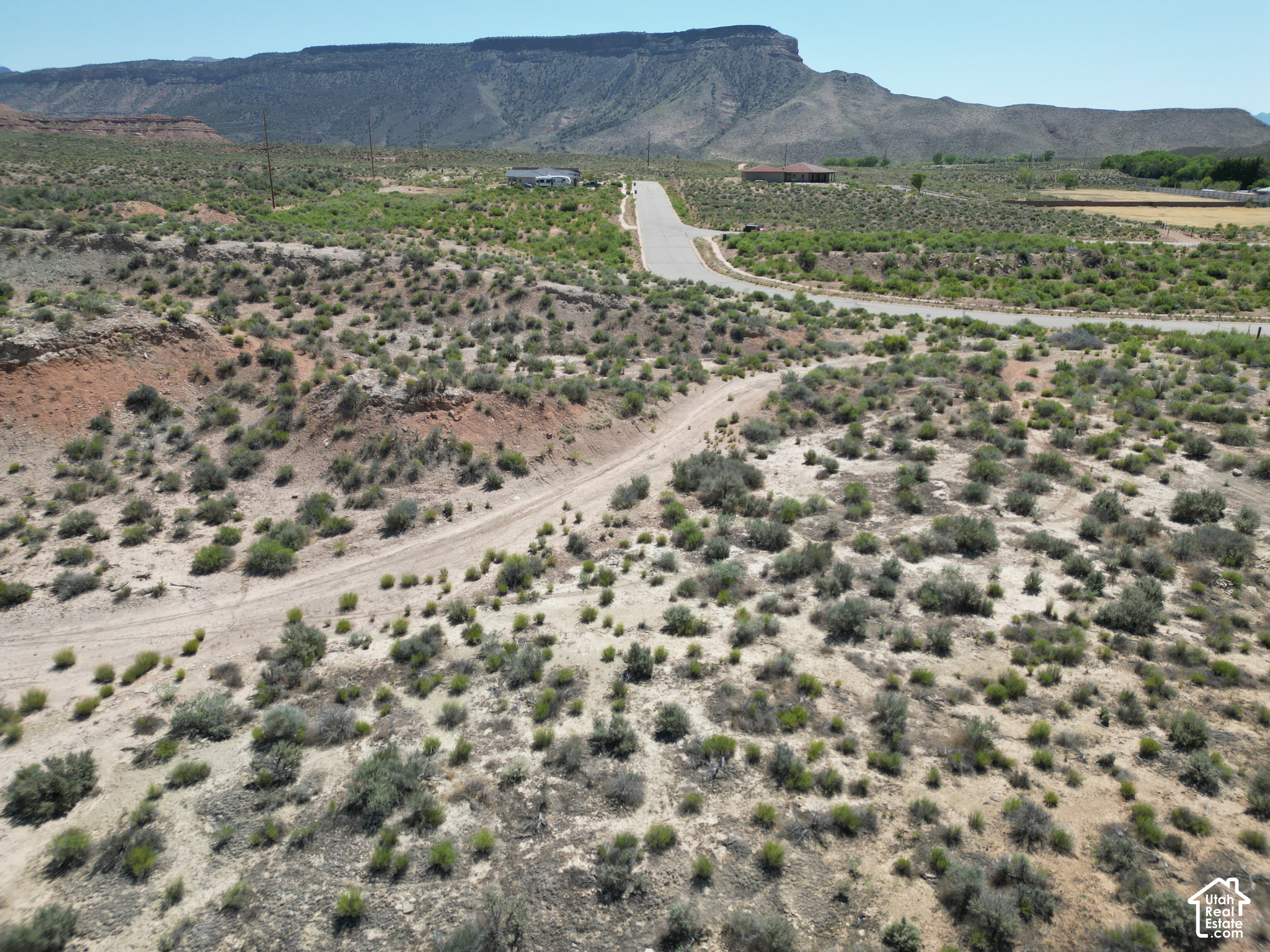 main property photo 3