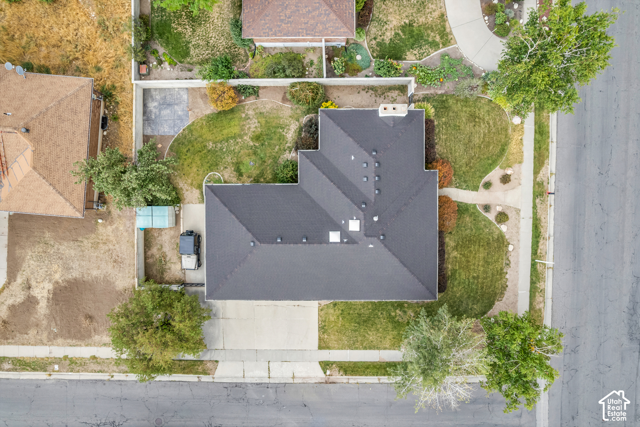 main property photo 8
