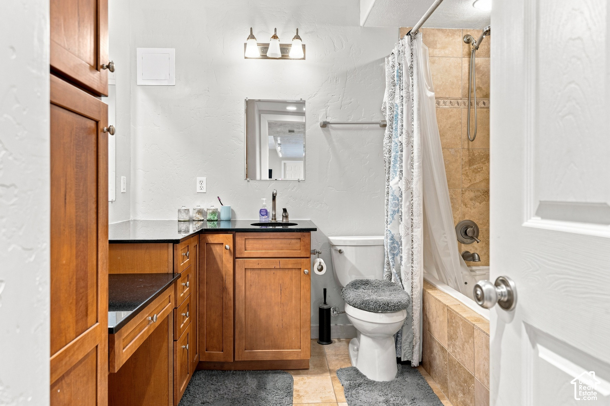 main property photo 61
