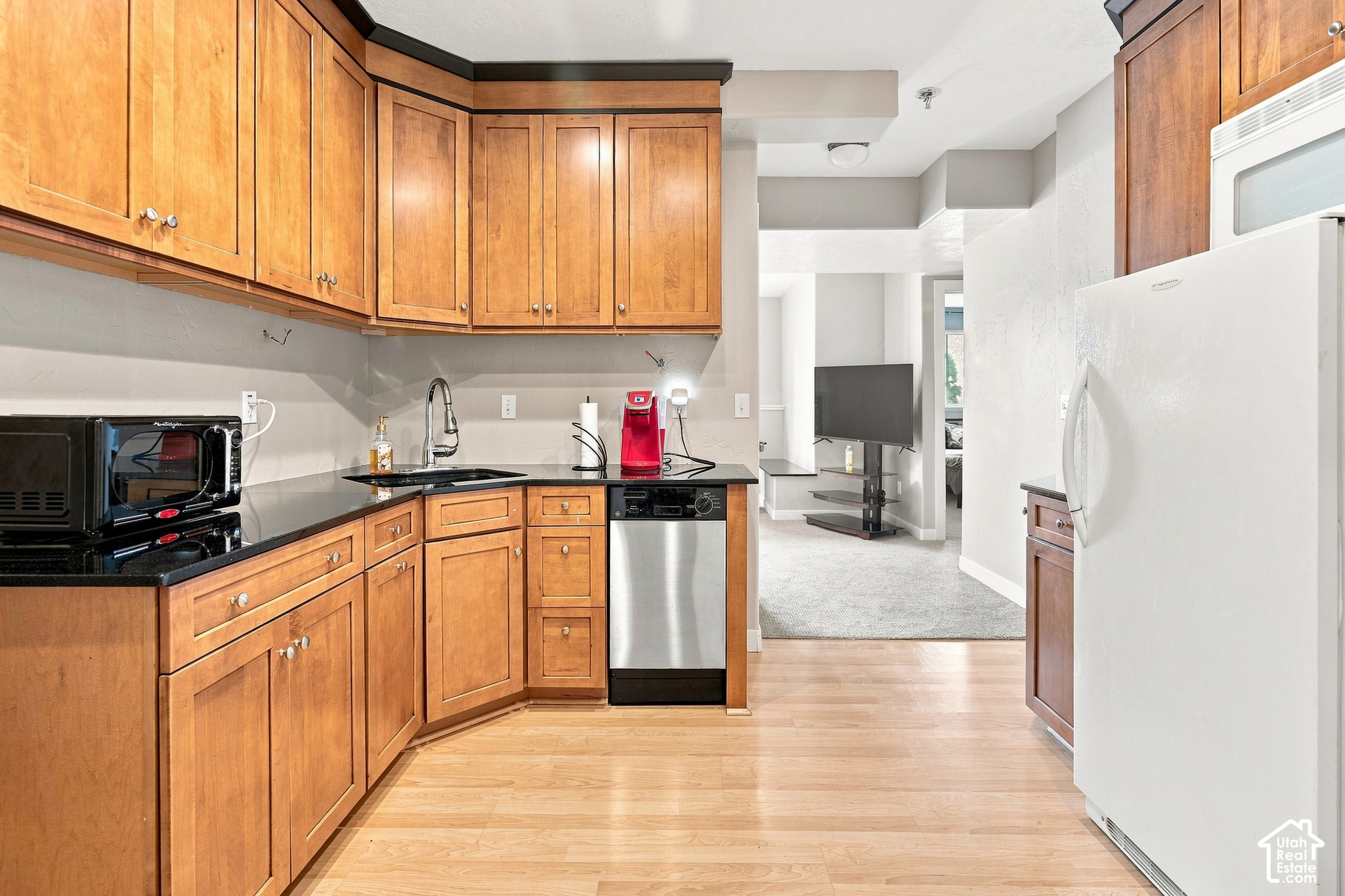 main property photo 65