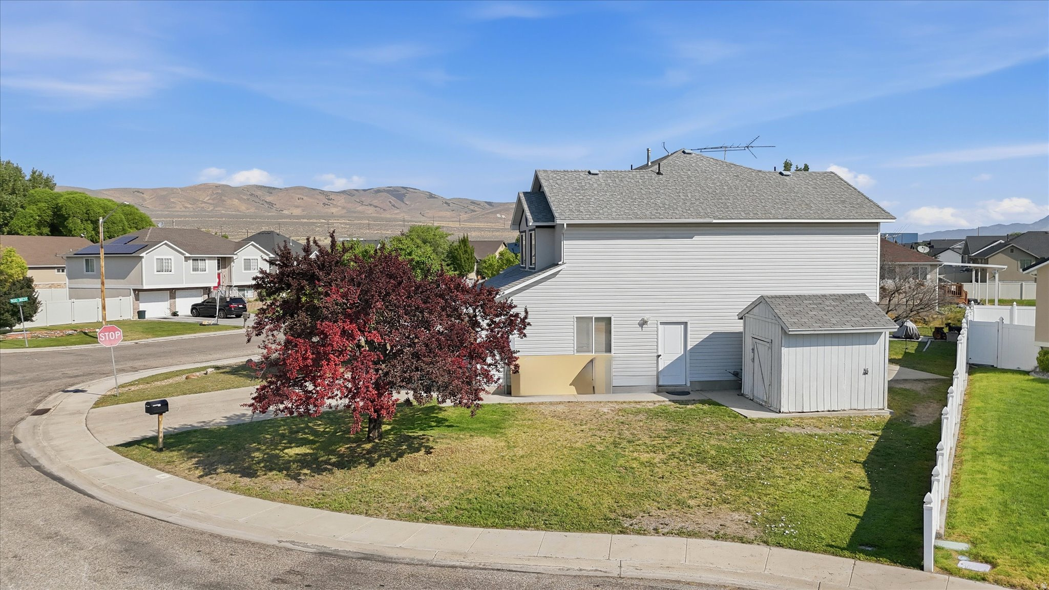 main property photo 41