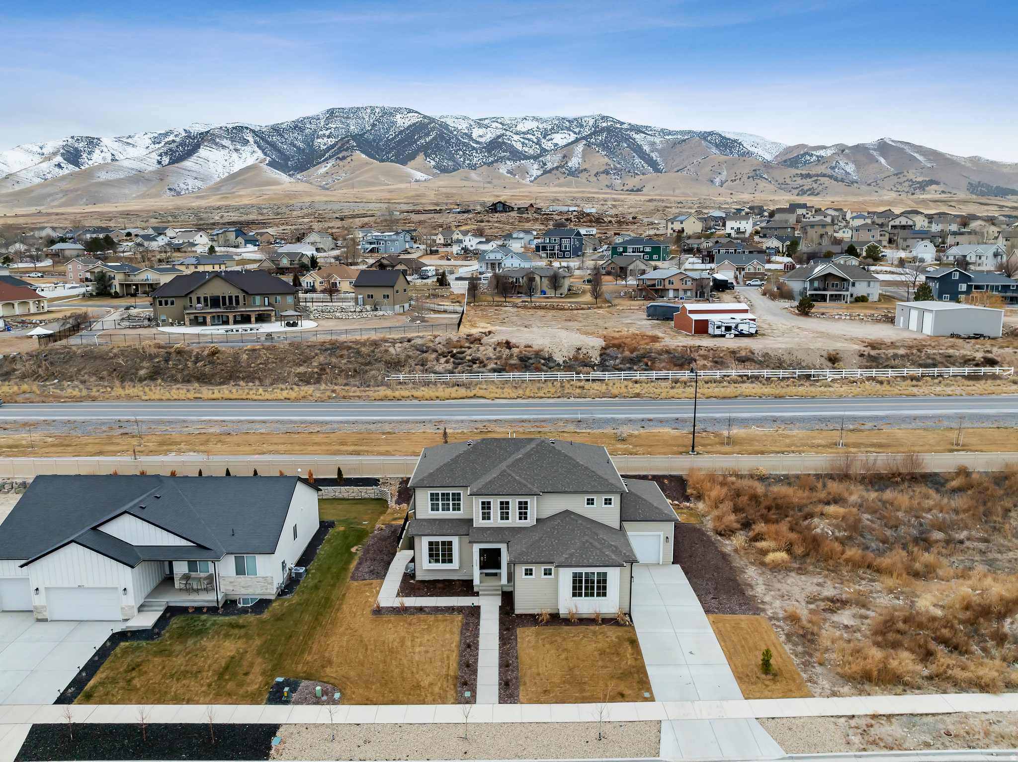 main property photo 40