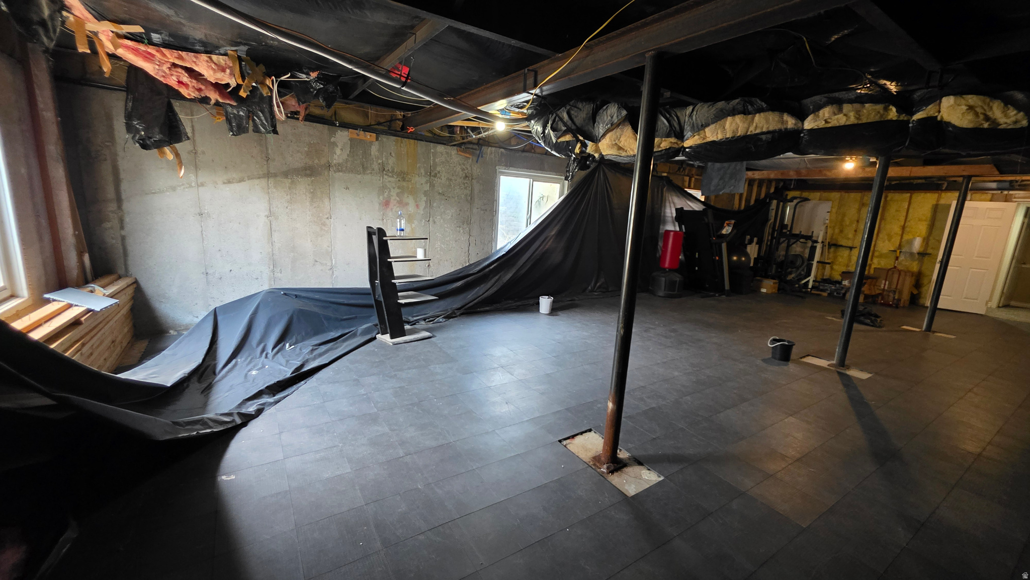 main property photo 90