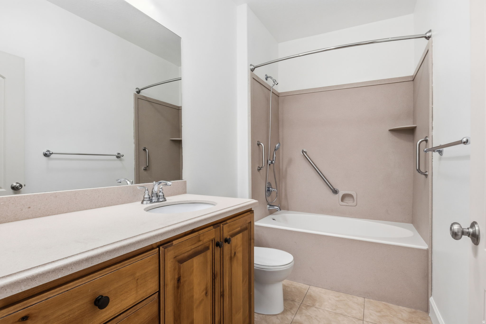 main property photo 11