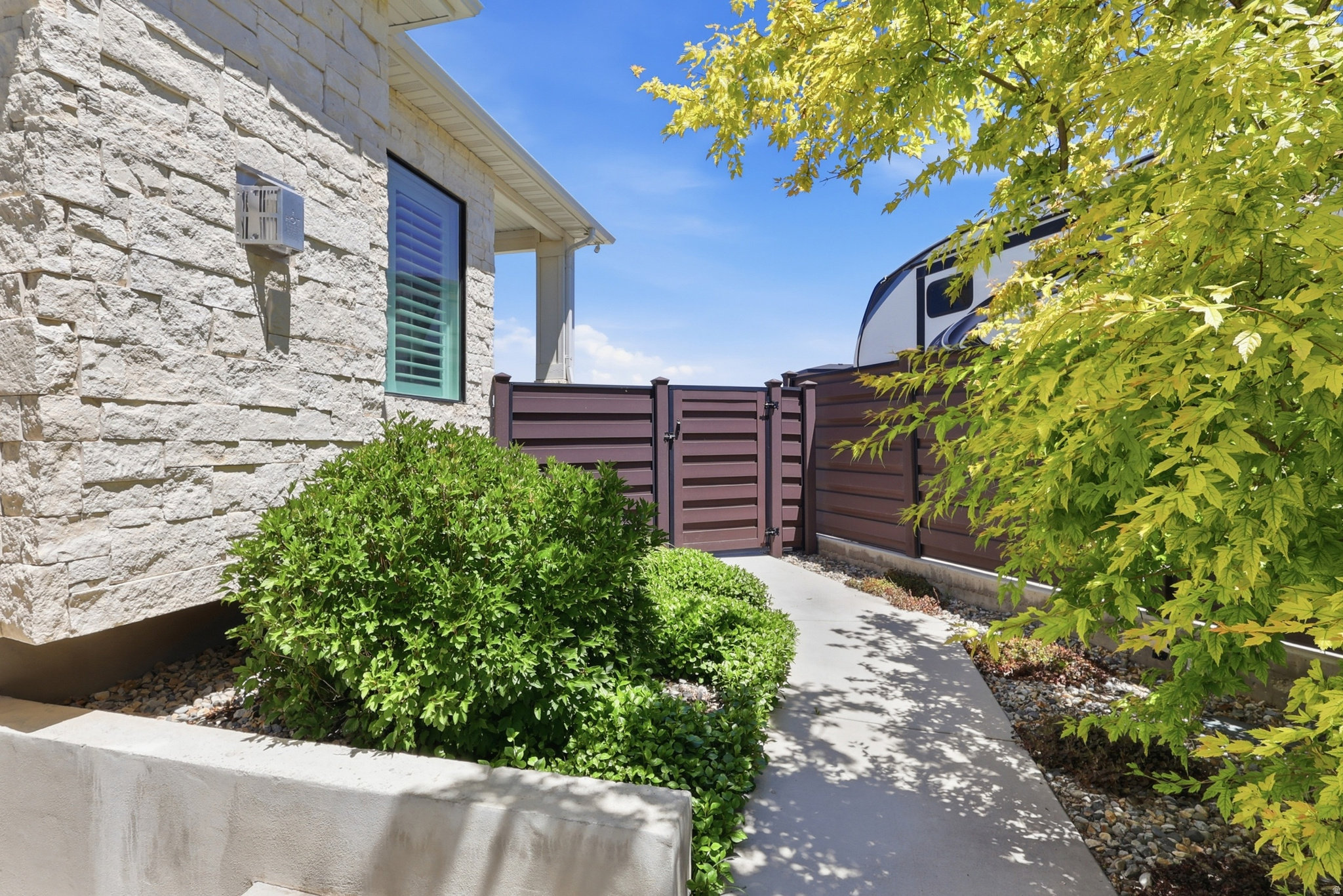 main property photo 60