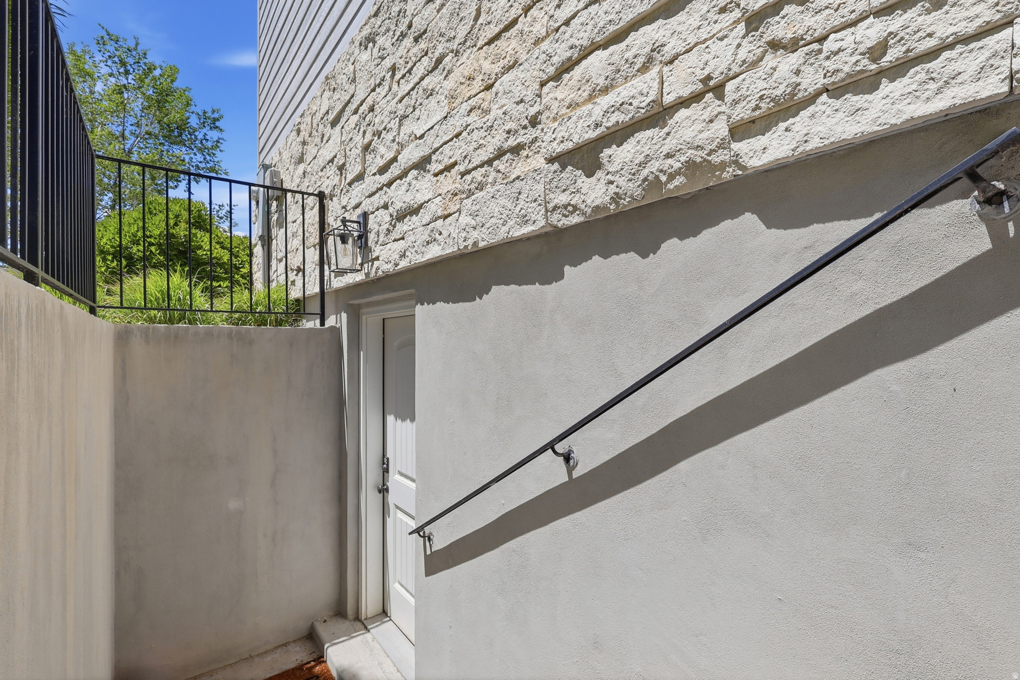 main property photo 61